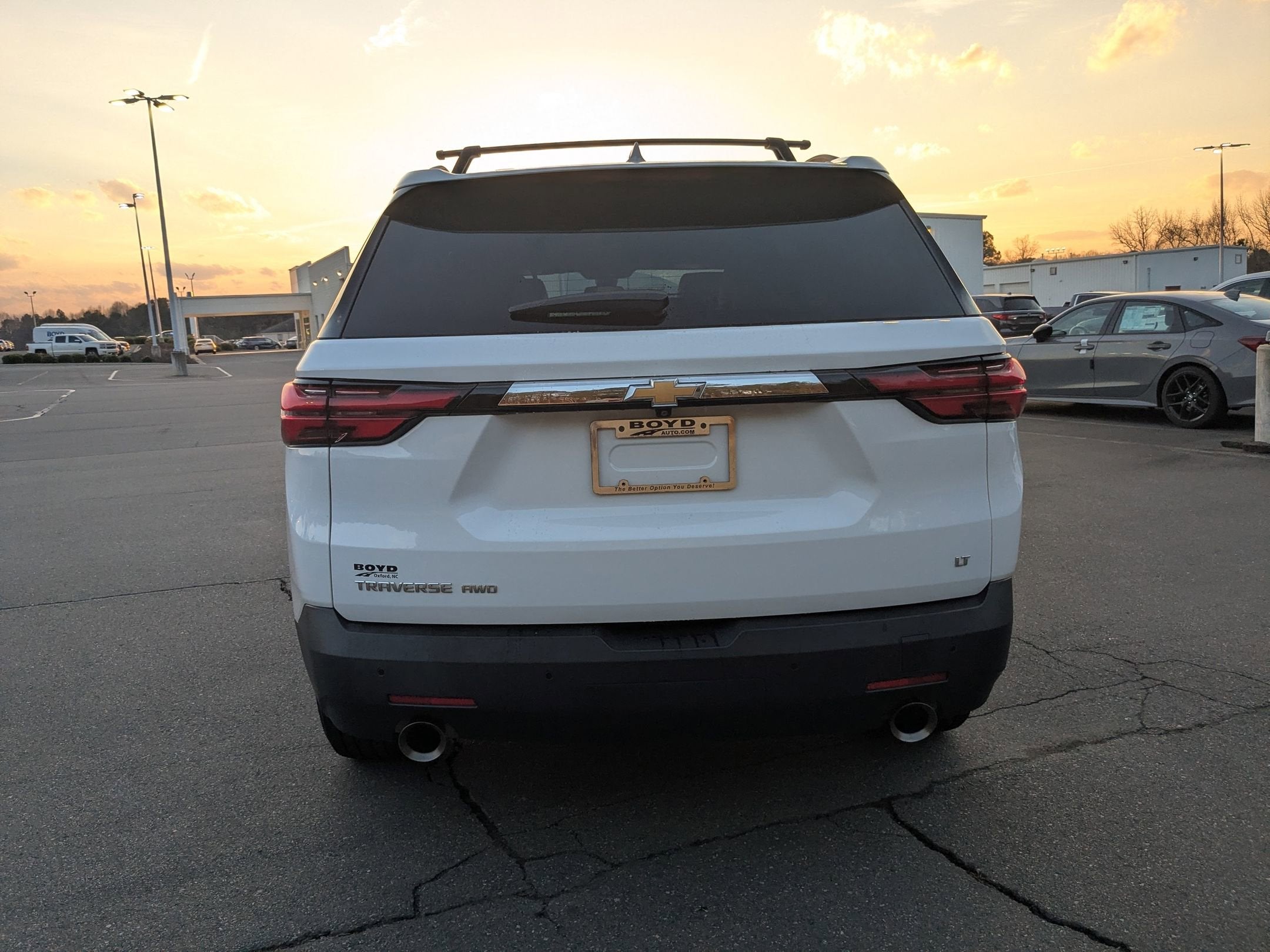 2022 Chevrolet Traverse LT Leather