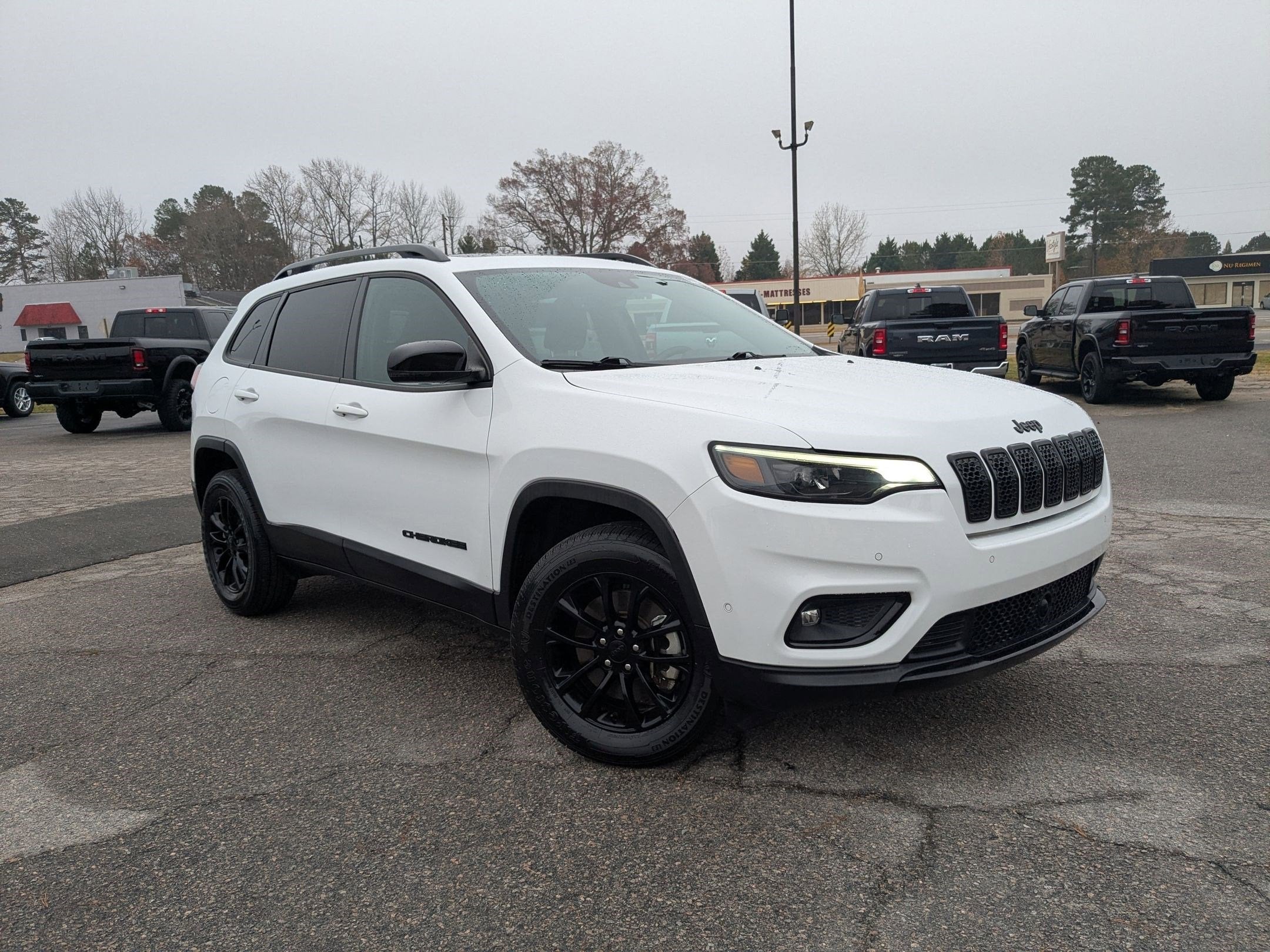 2023 Jeep Cherokee Altitude Lux 4x4