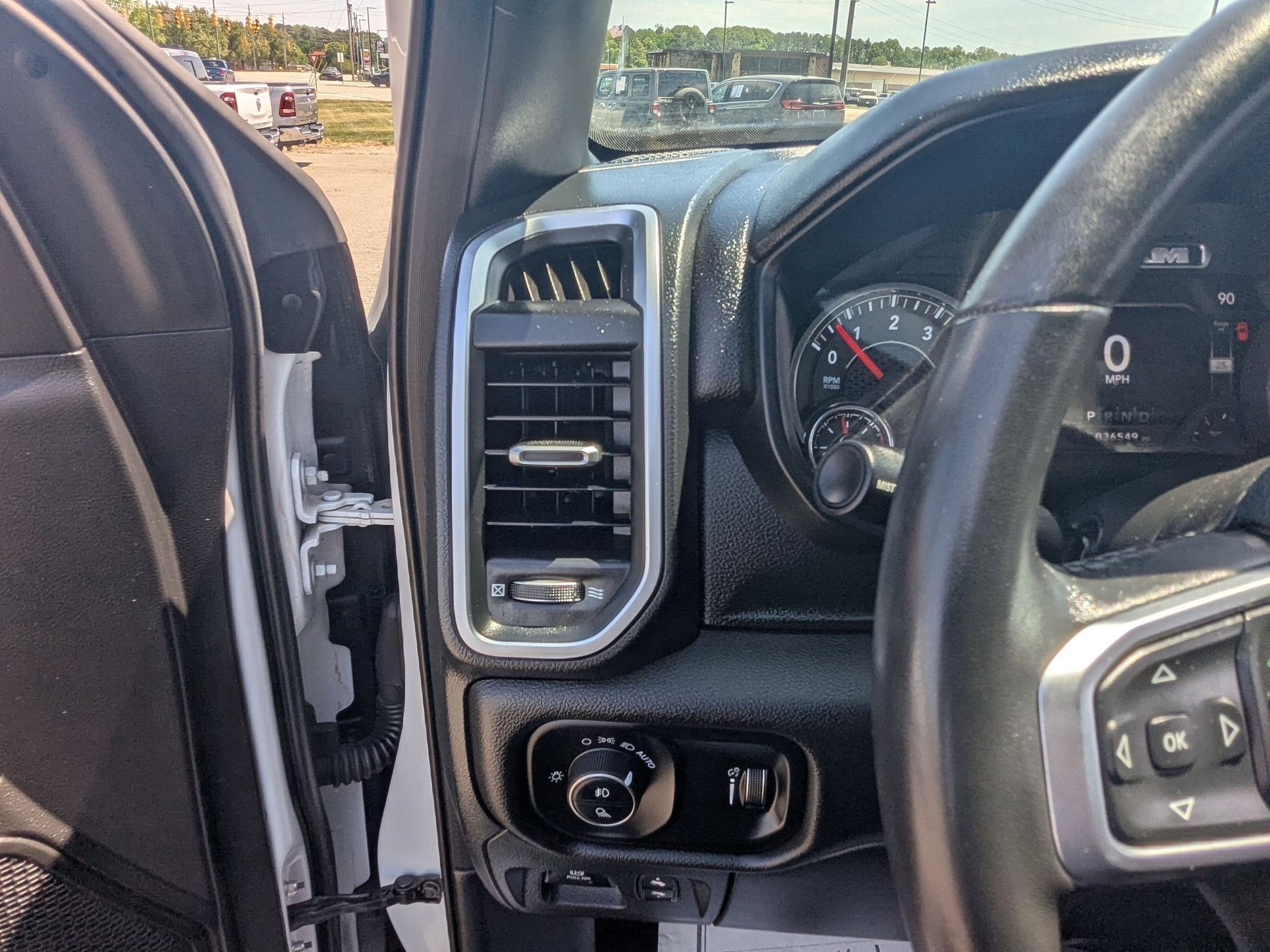 2024 RAM 1500 Big Horn Crew Cab 4x4 5'7' Box