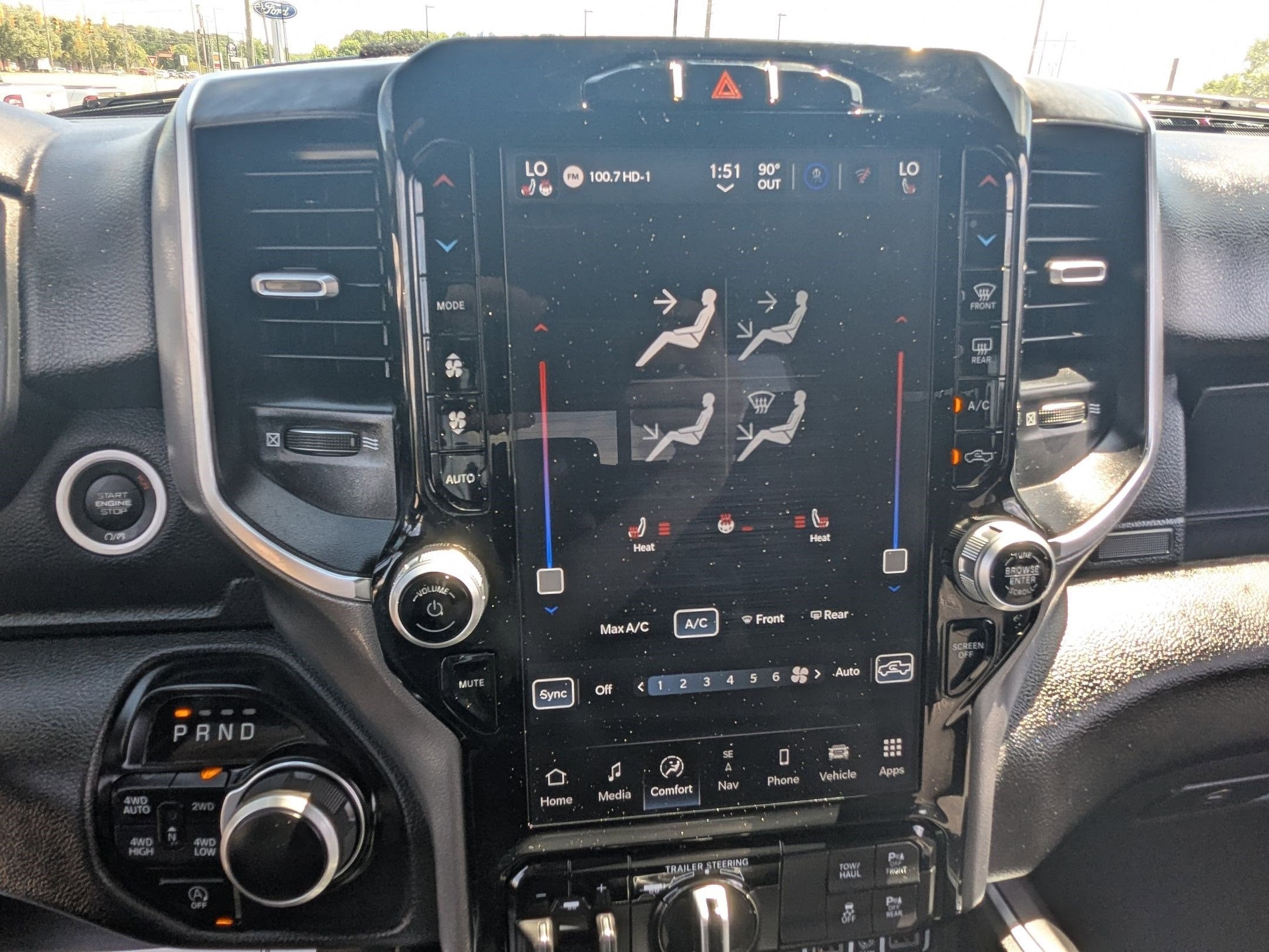 2024 RAM 1500 Big Horn Crew Cab 4x4 5'7' Box