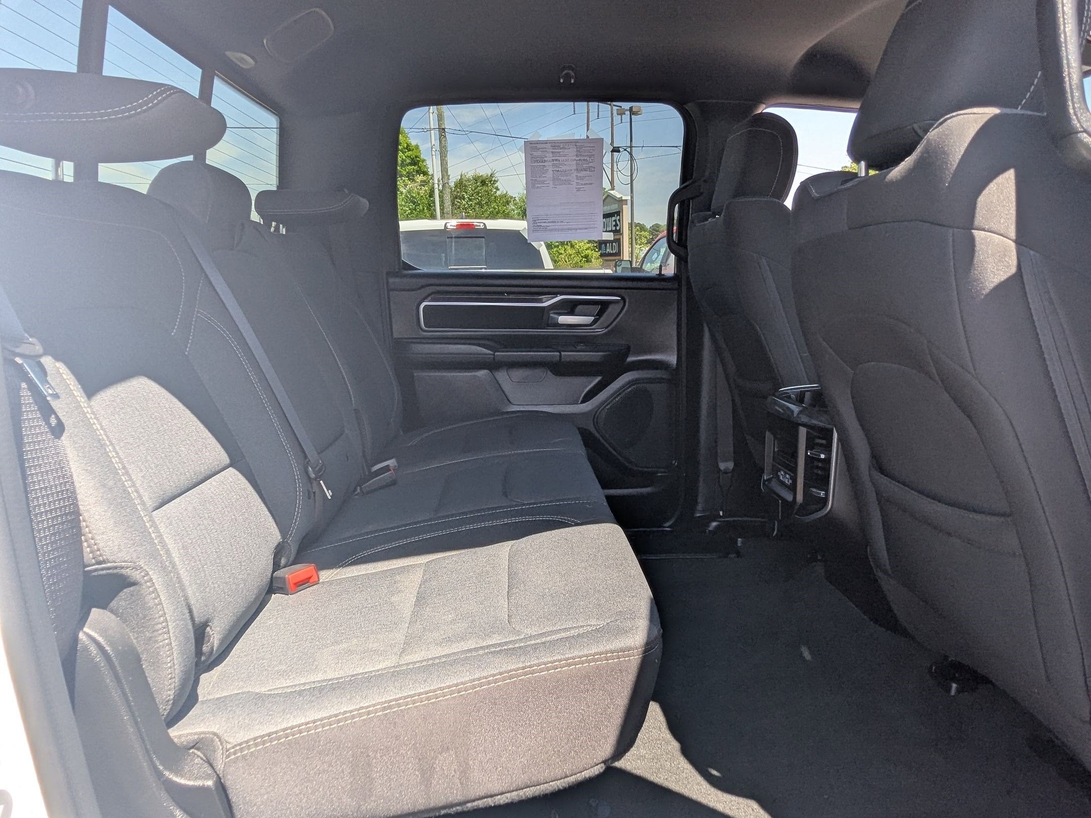 2024 RAM 1500 Big Horn Crew Cab 4x4 5'7' Box