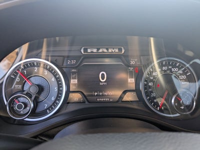 2021 RAM 1500 Laramie Crew Cab 4x4 5'7' Box