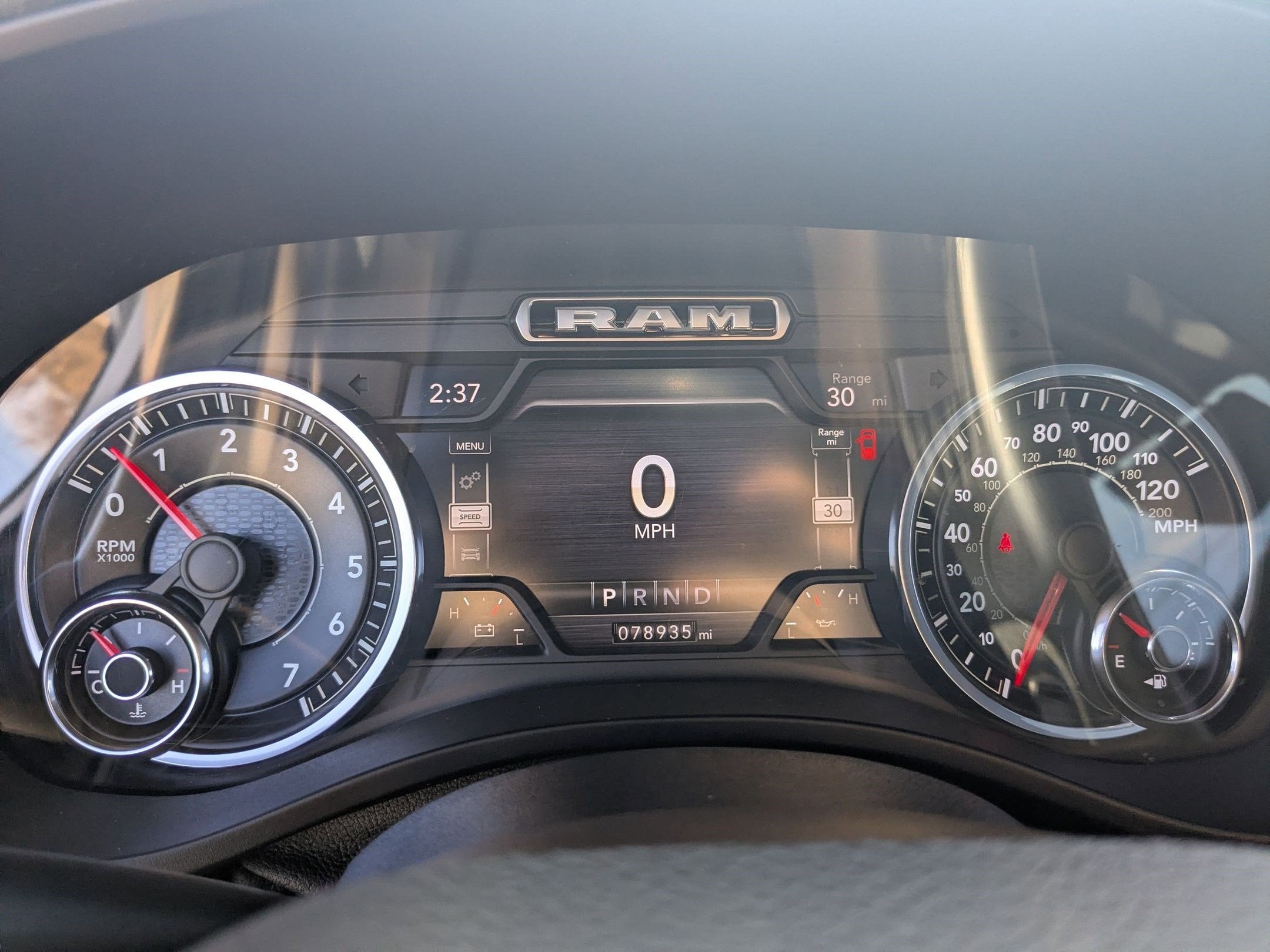 2021 RAM 1500 Laramie Crew Cab 4x4 5'7' Box