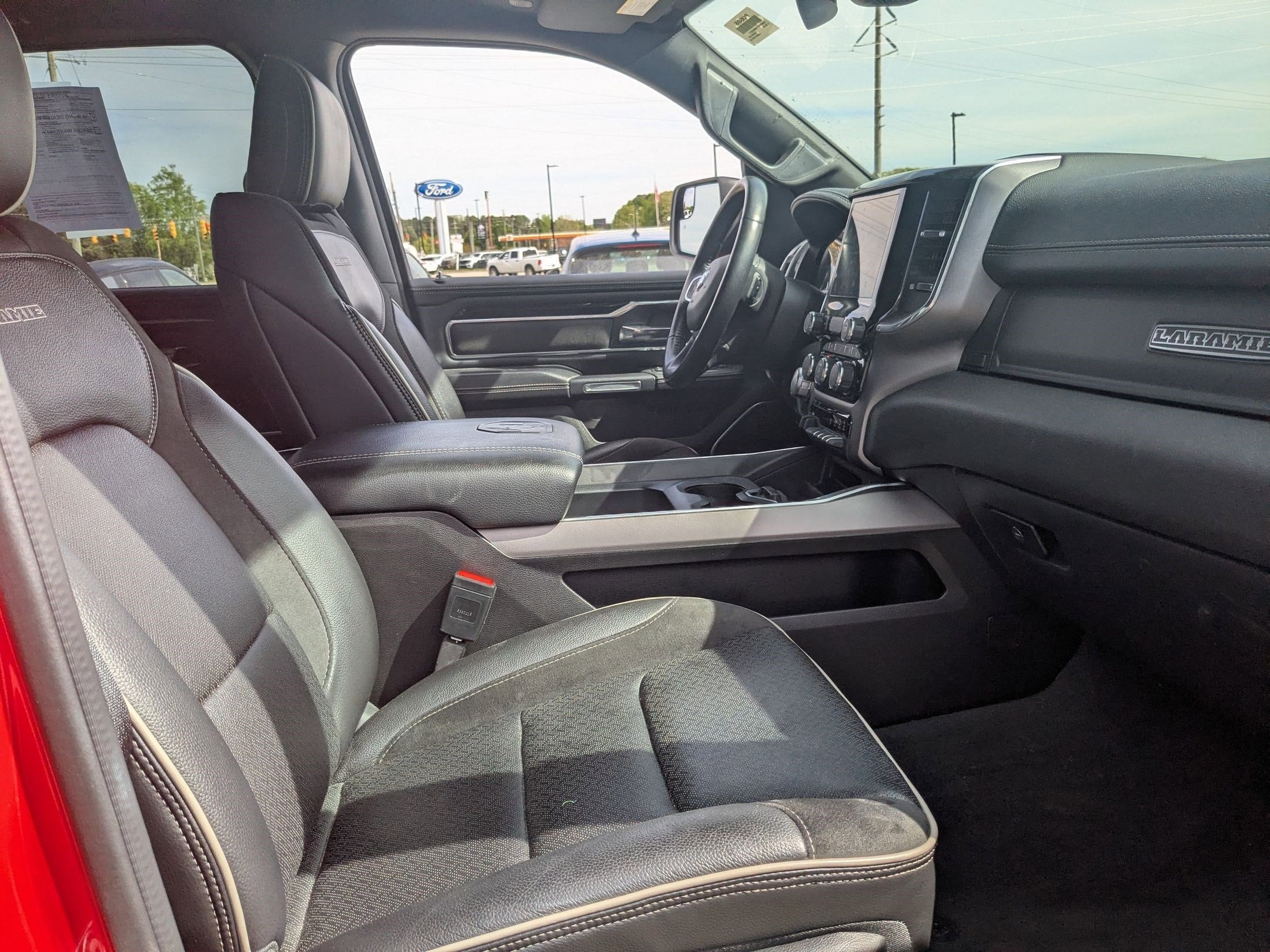 2022 RAM 1500 Laramie Crew Cab 4x4 6'4' Box