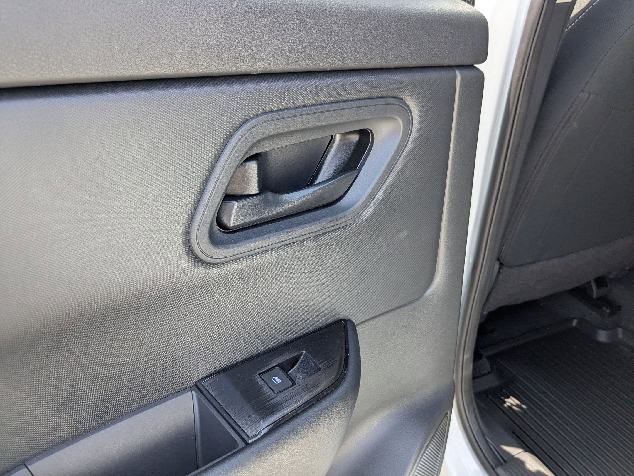 2025 Nissan Rogue S FWD
