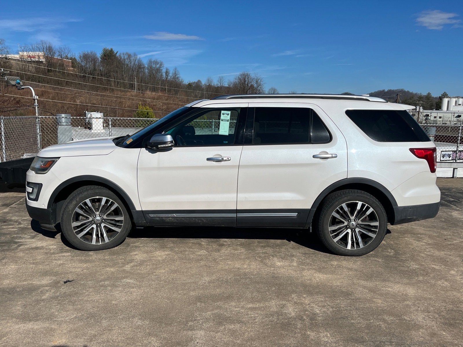 2017 Ford Explorer Platinum