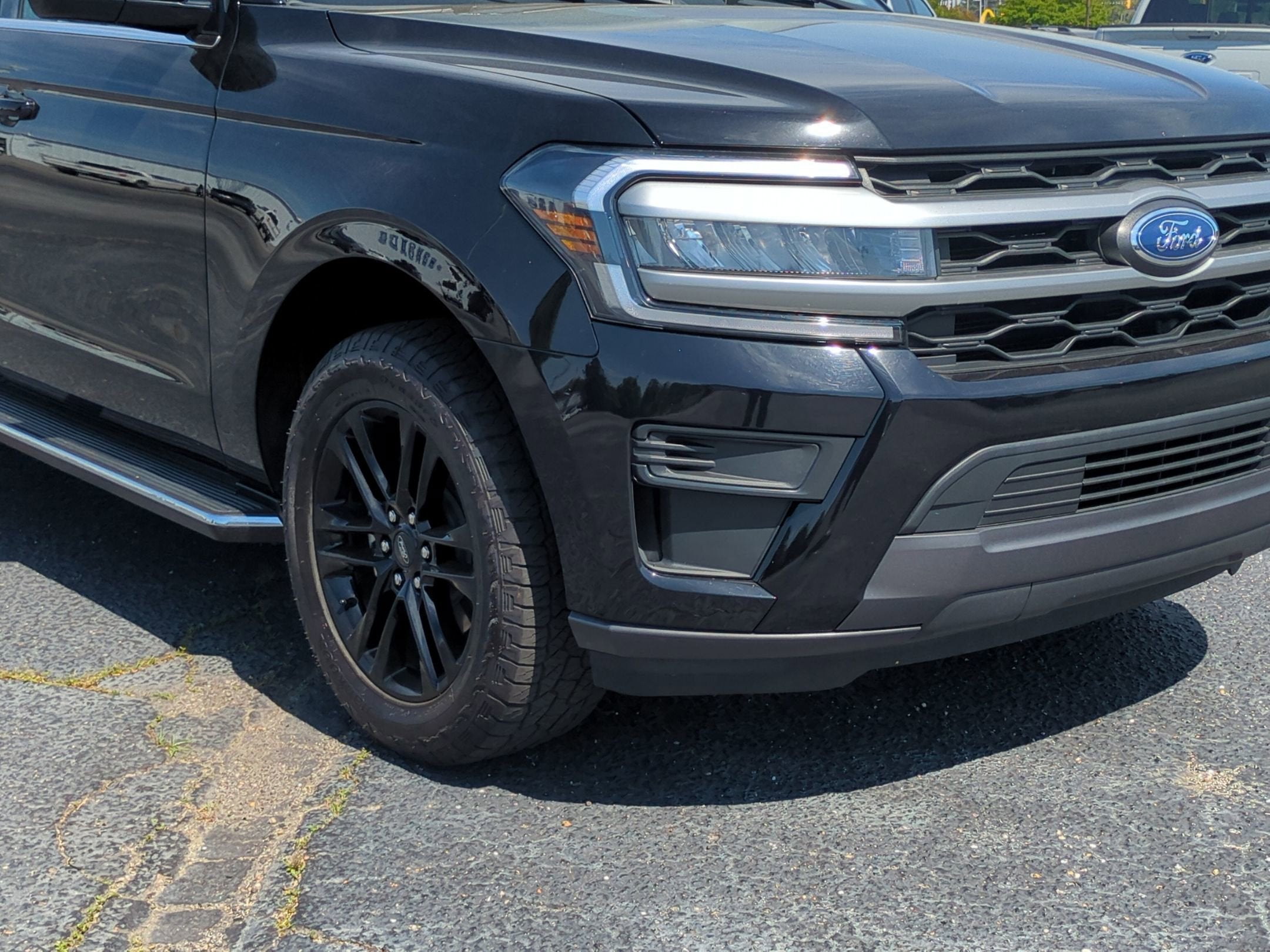 2023 Ford Expedition Max XLT