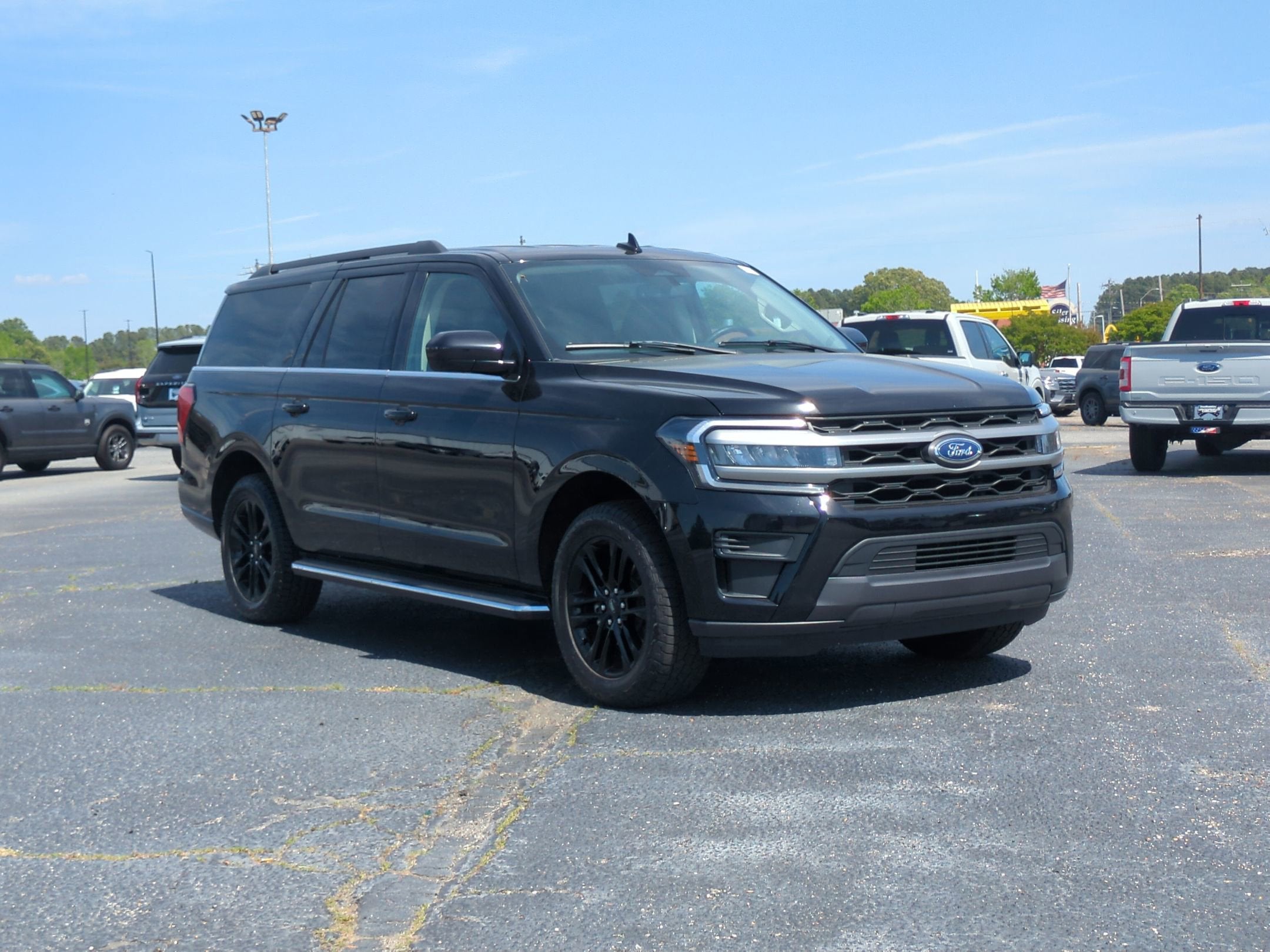 2023 Ford Expedition Max XLT