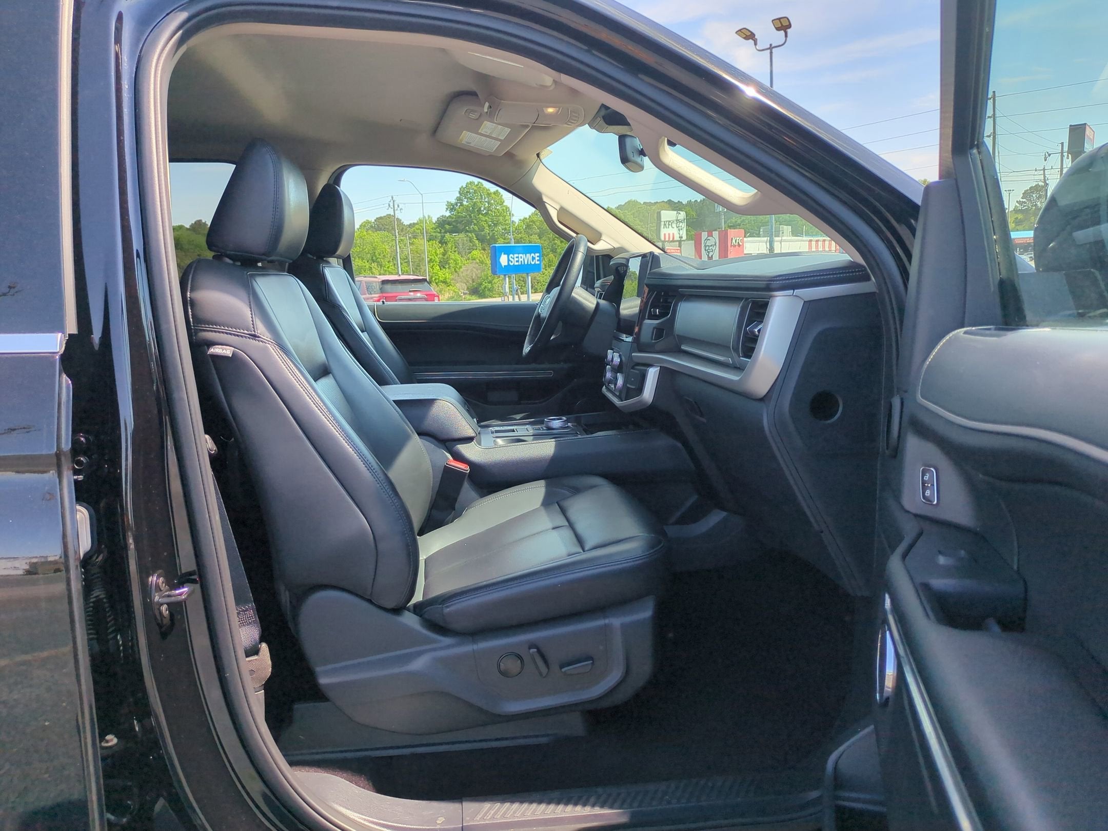 2023 Ford Expedition Max XLT