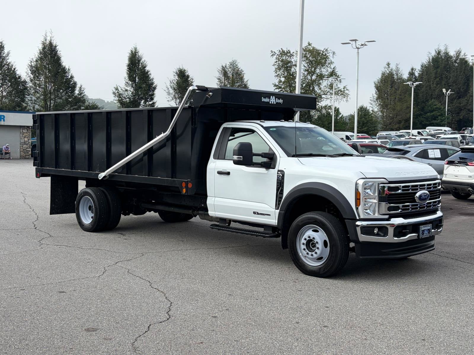 2025 Ford Super Duty F-600 DRW XL
