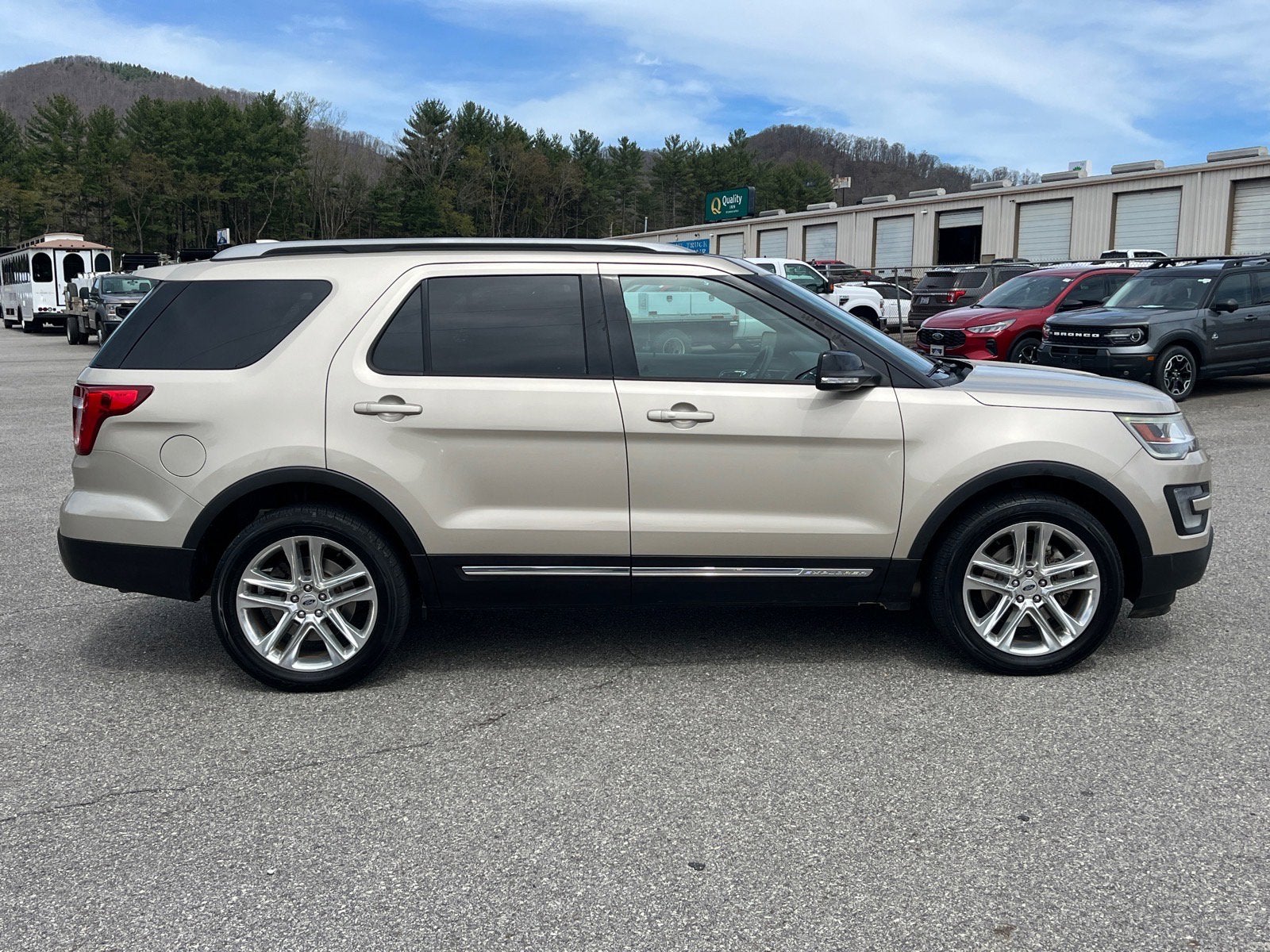 2017 Ford Explorer XLT