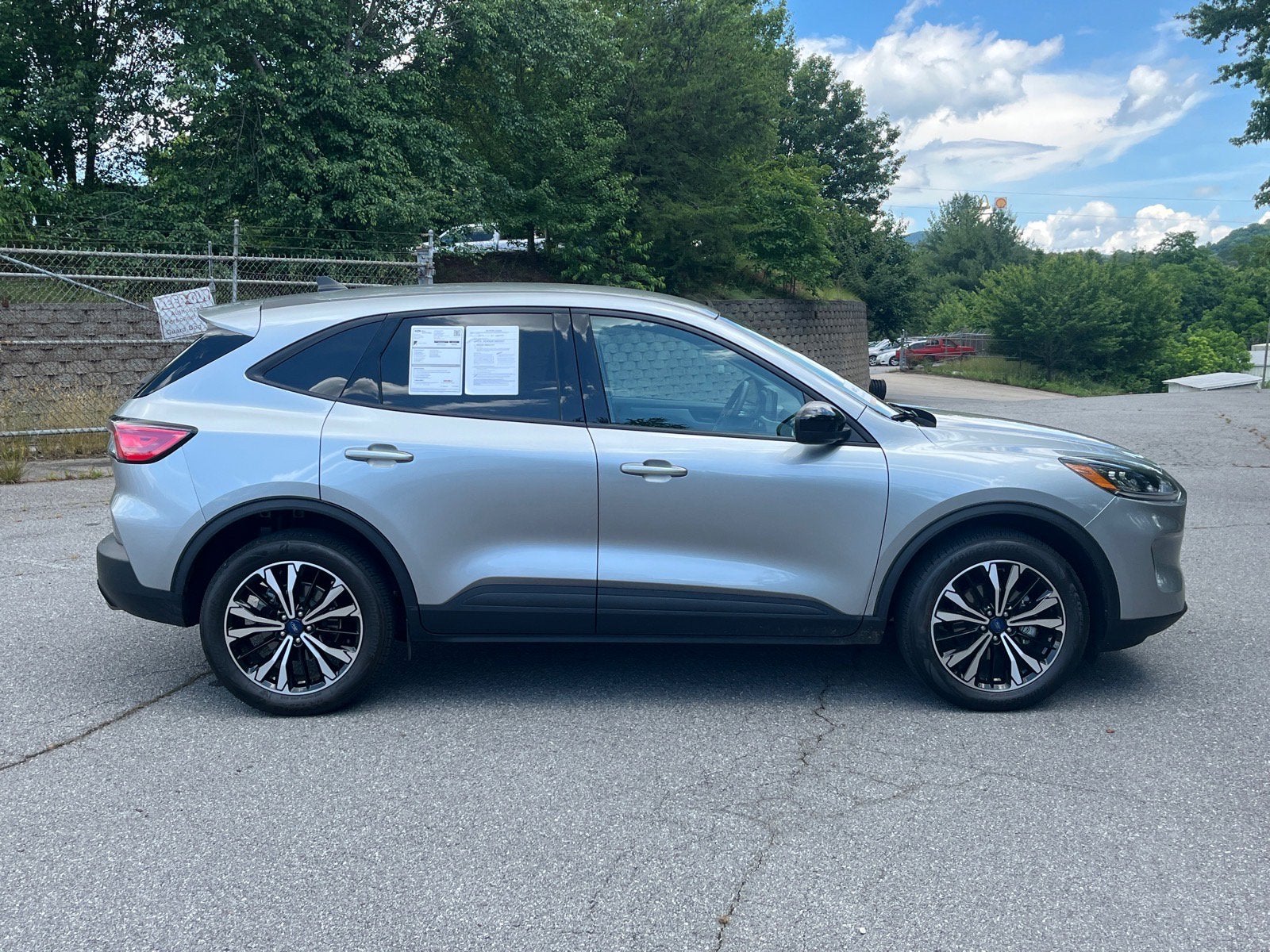 2022 Ford Escape SE
