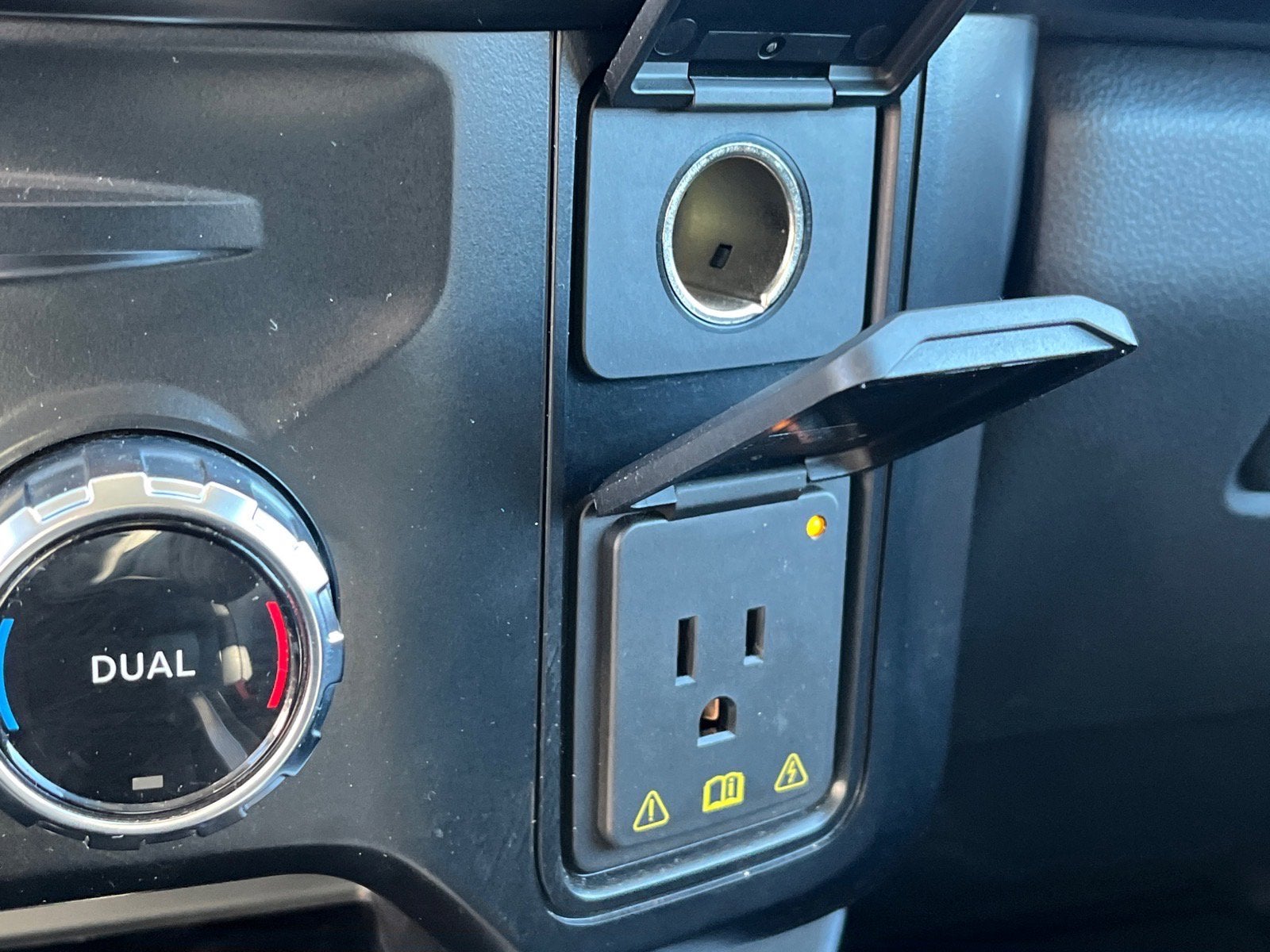 2024 Ford Super Duty F-350 DRW LARIAT