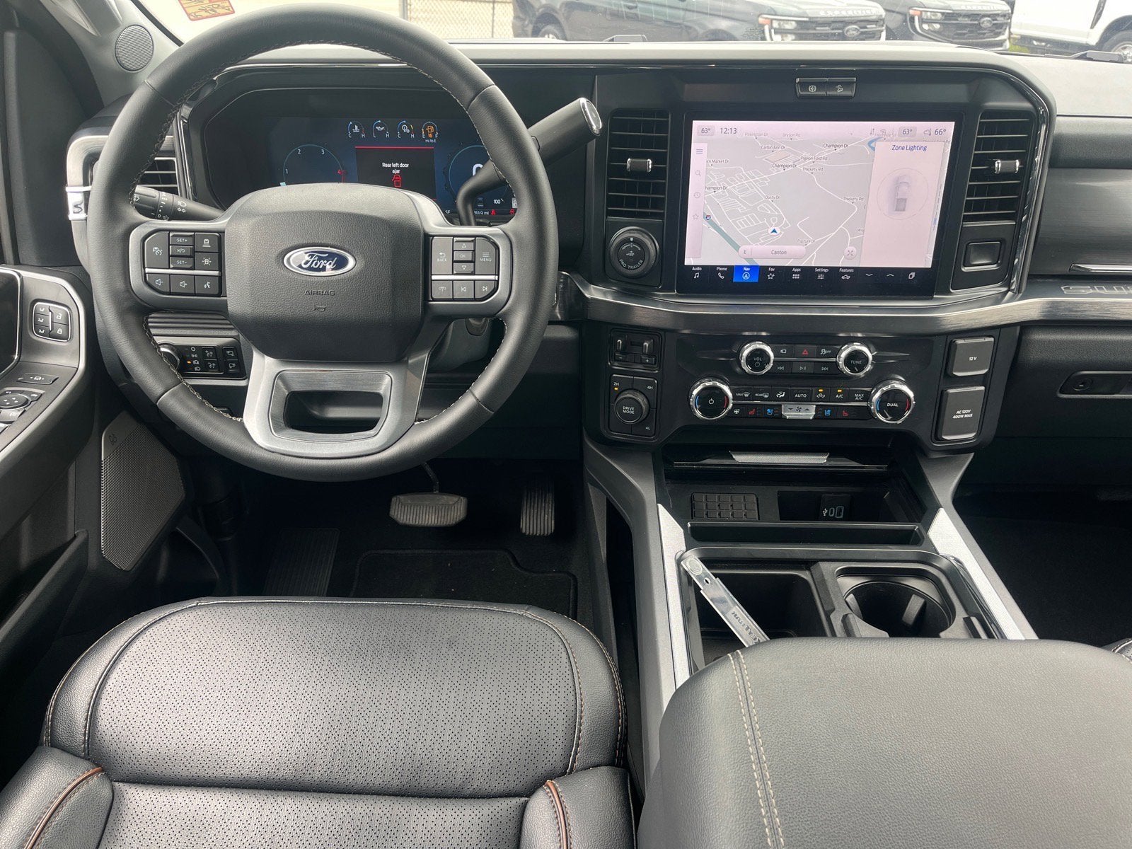 2025 Ford Super Duty F-450 DRW LARIAT