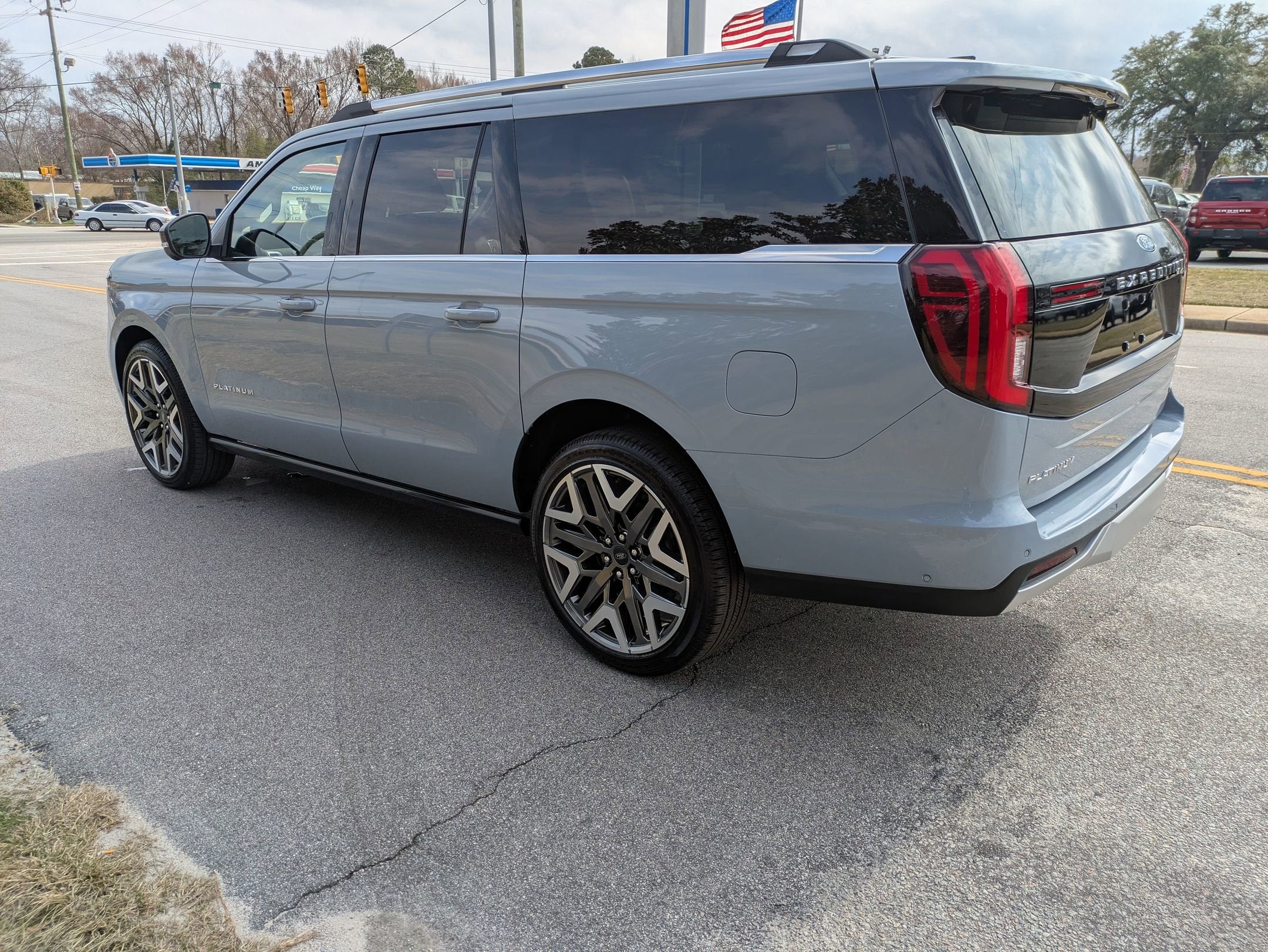 2025 Ford Expedition Max Platinum