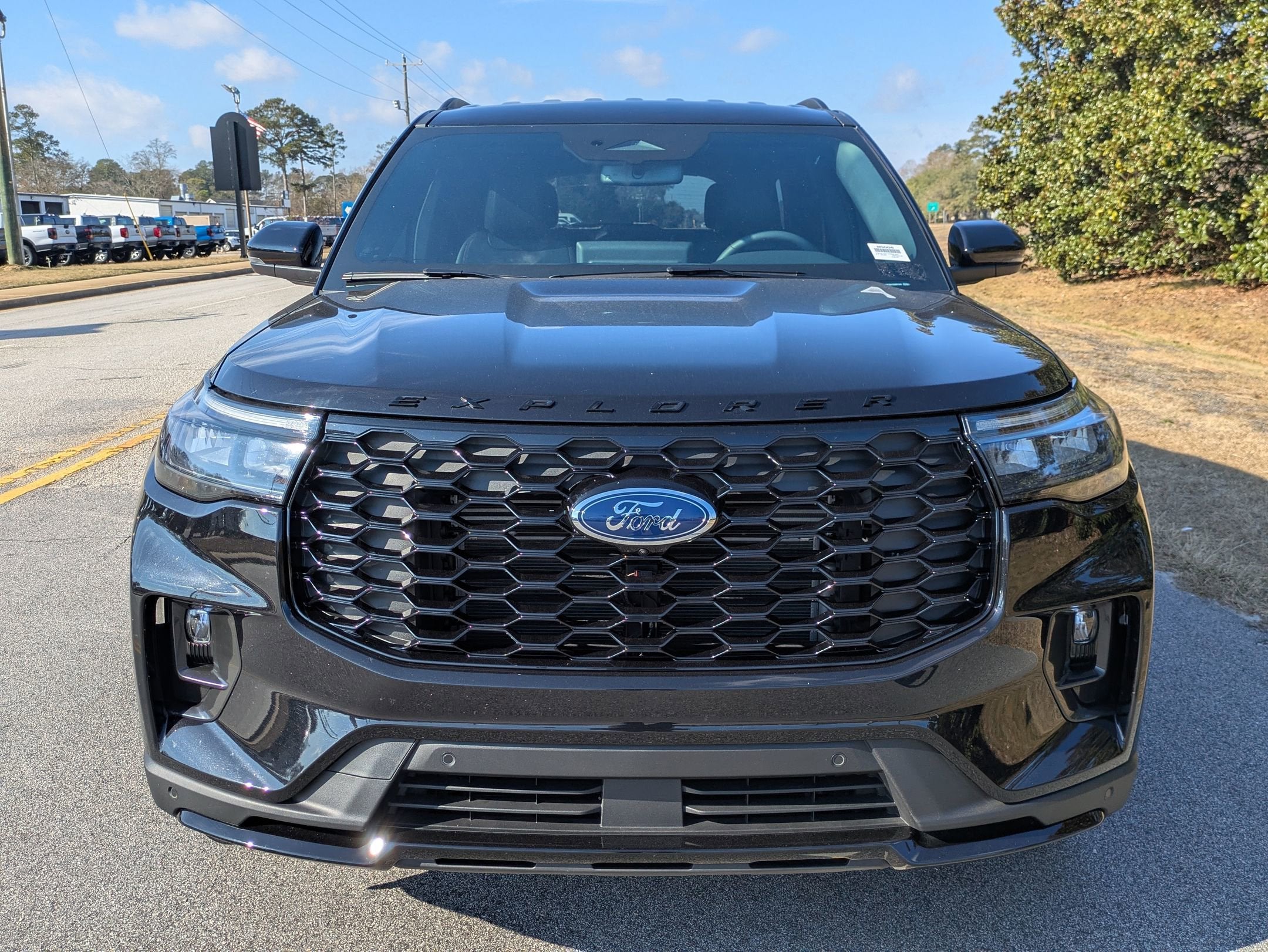 2025 Ford Explorer ST-Line