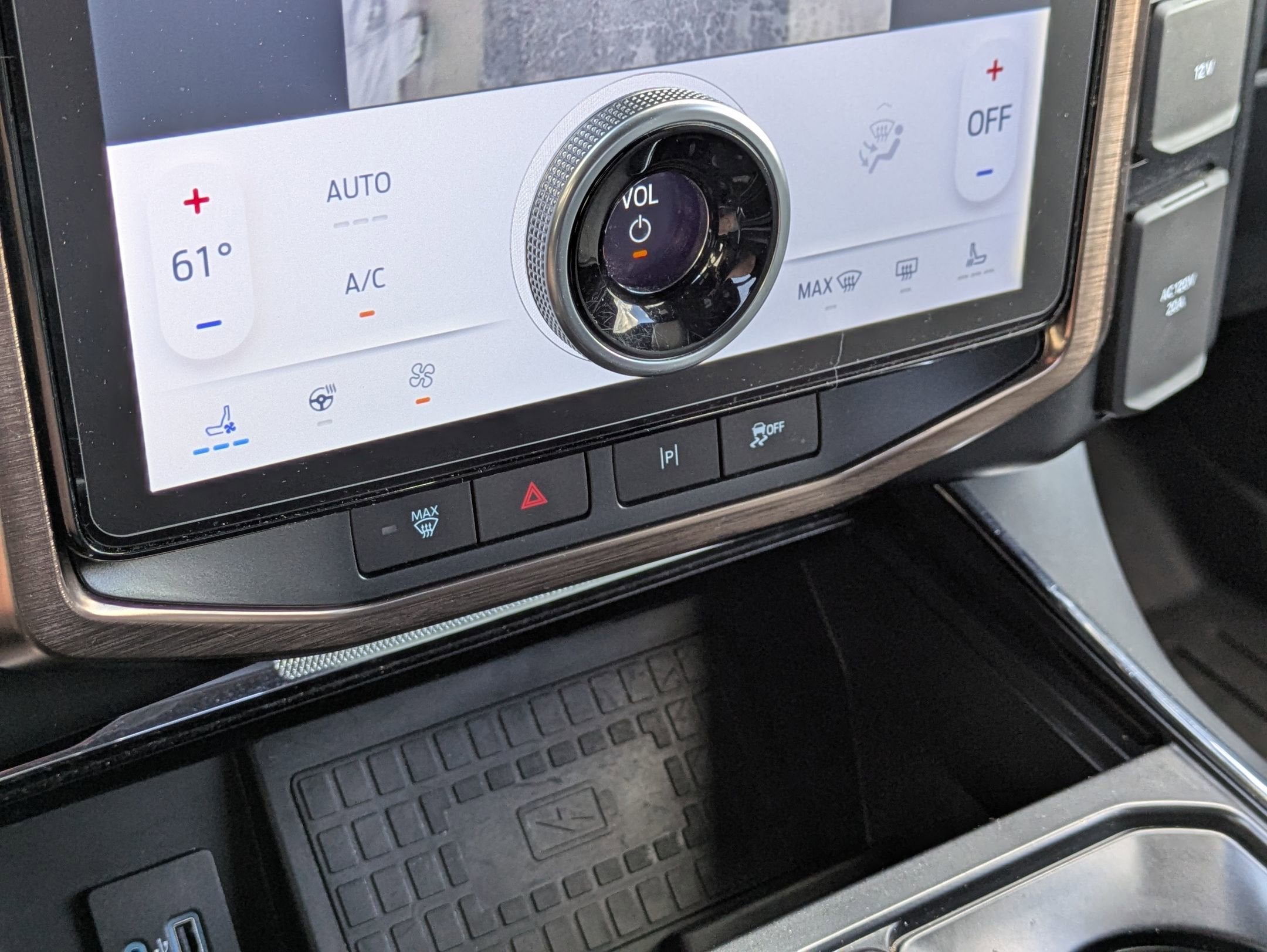 2022 Ford F-150 Lightning LARIAT