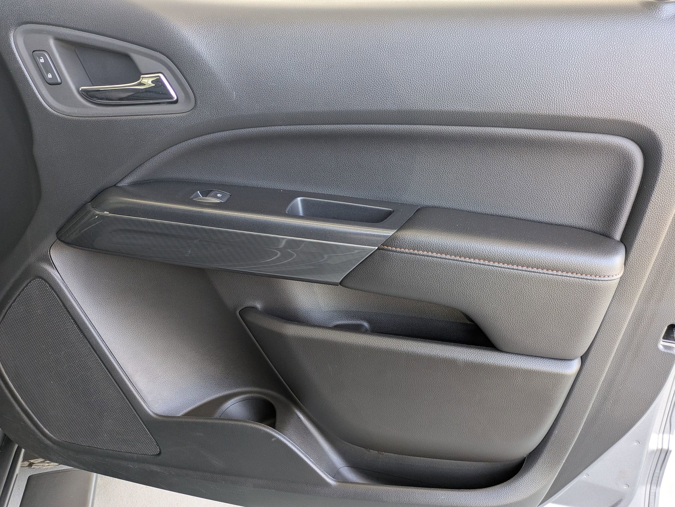 2022 GMC Canyon 4WD AT4 w/Leather