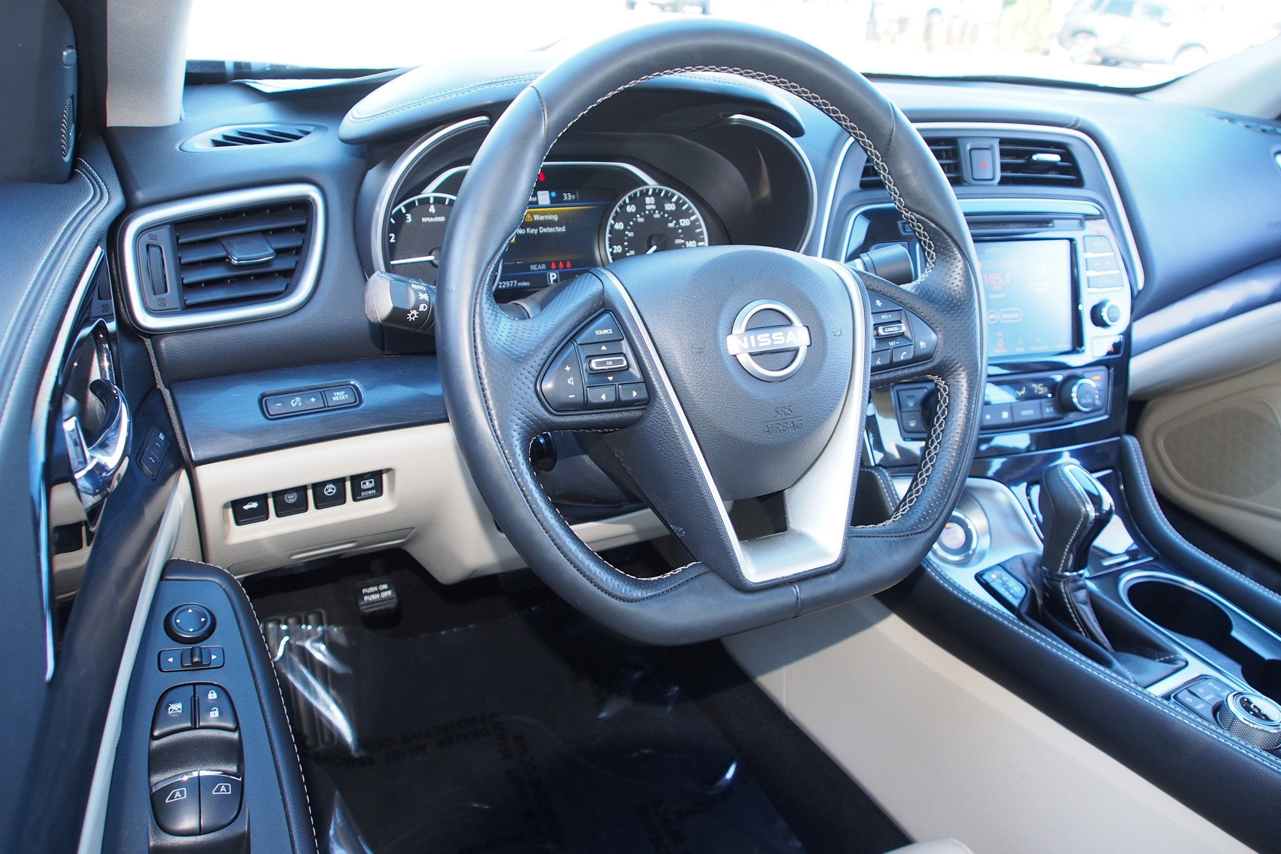 2023 Nissan Maxima Platinum