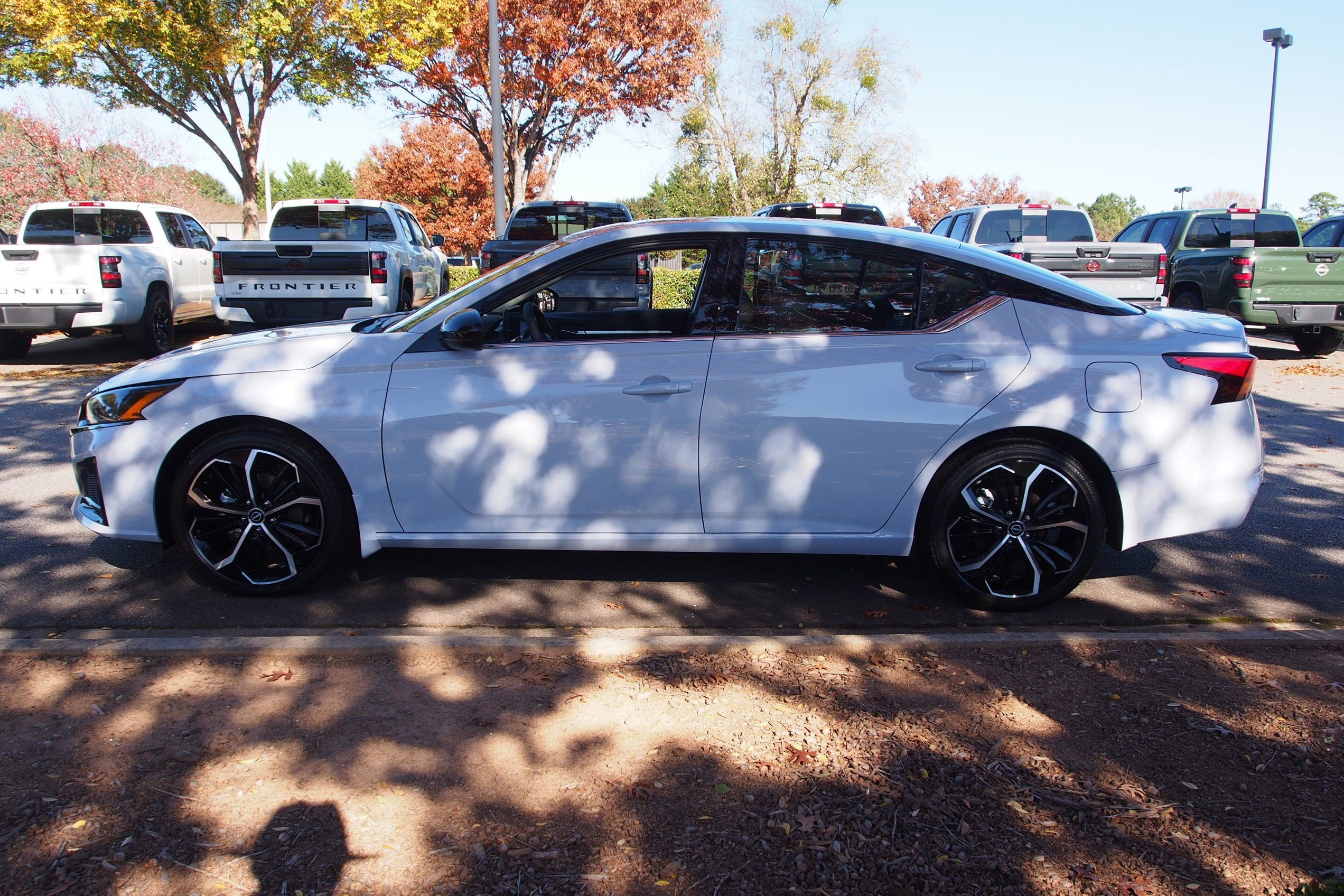 2025 Nissan Altima SR