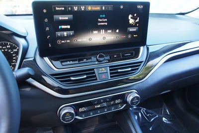 2026 Nissan Altima SR