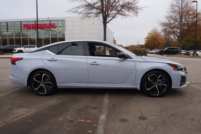 2025 Nissan Altima SR