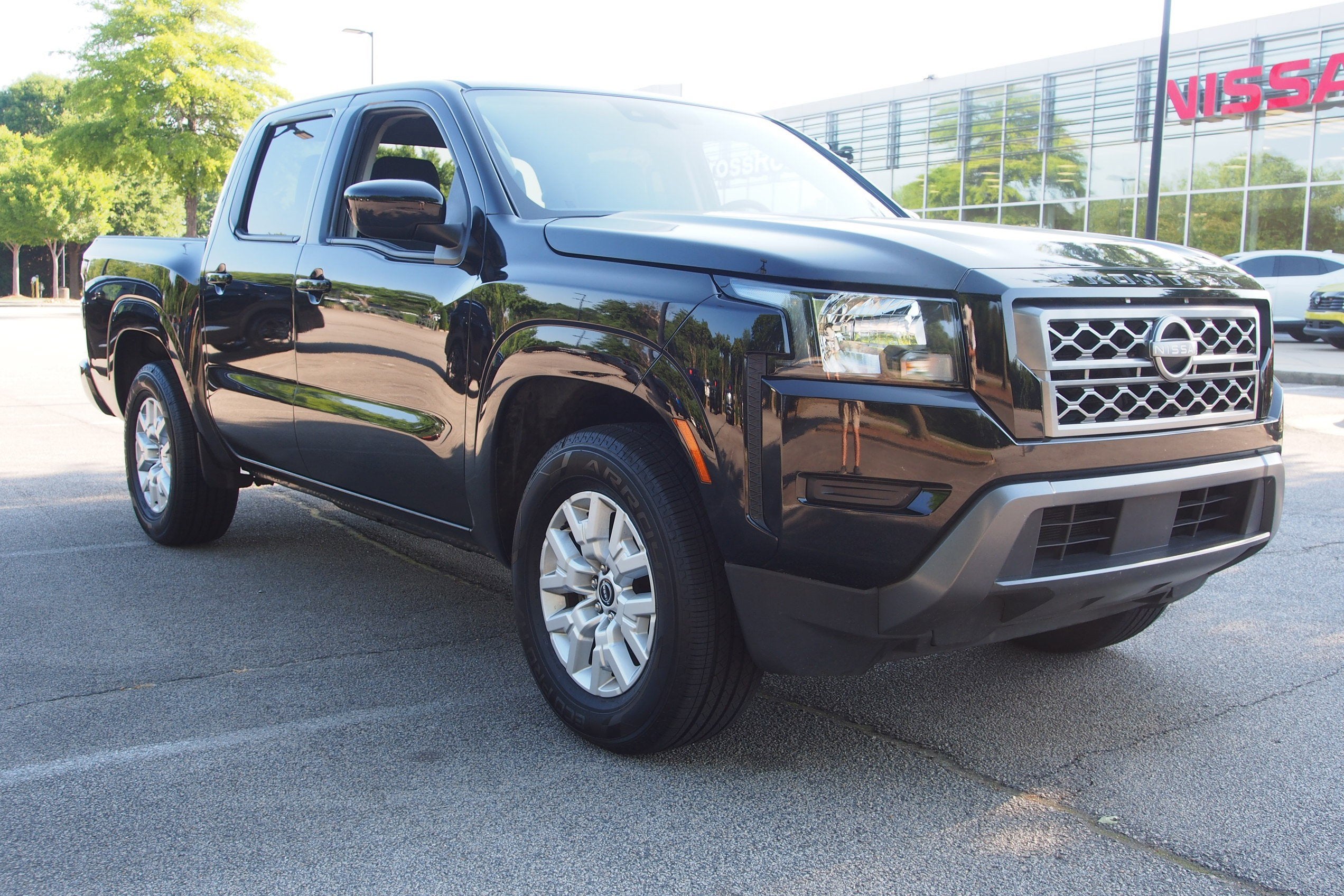 2023 Nissan Frontier SV Crew Cab 4X2 SWB's photo