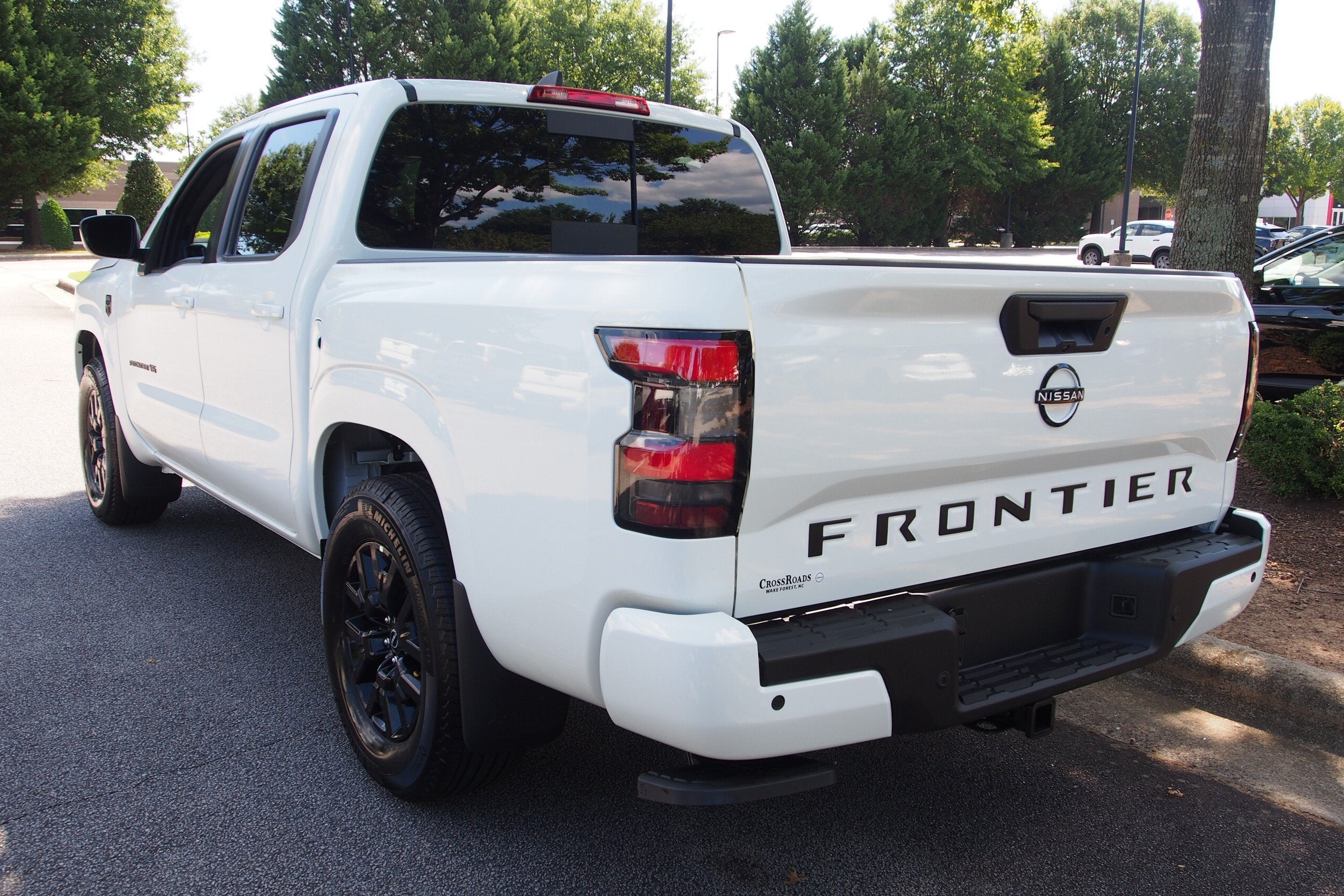 2027 Nissan Frontier SV