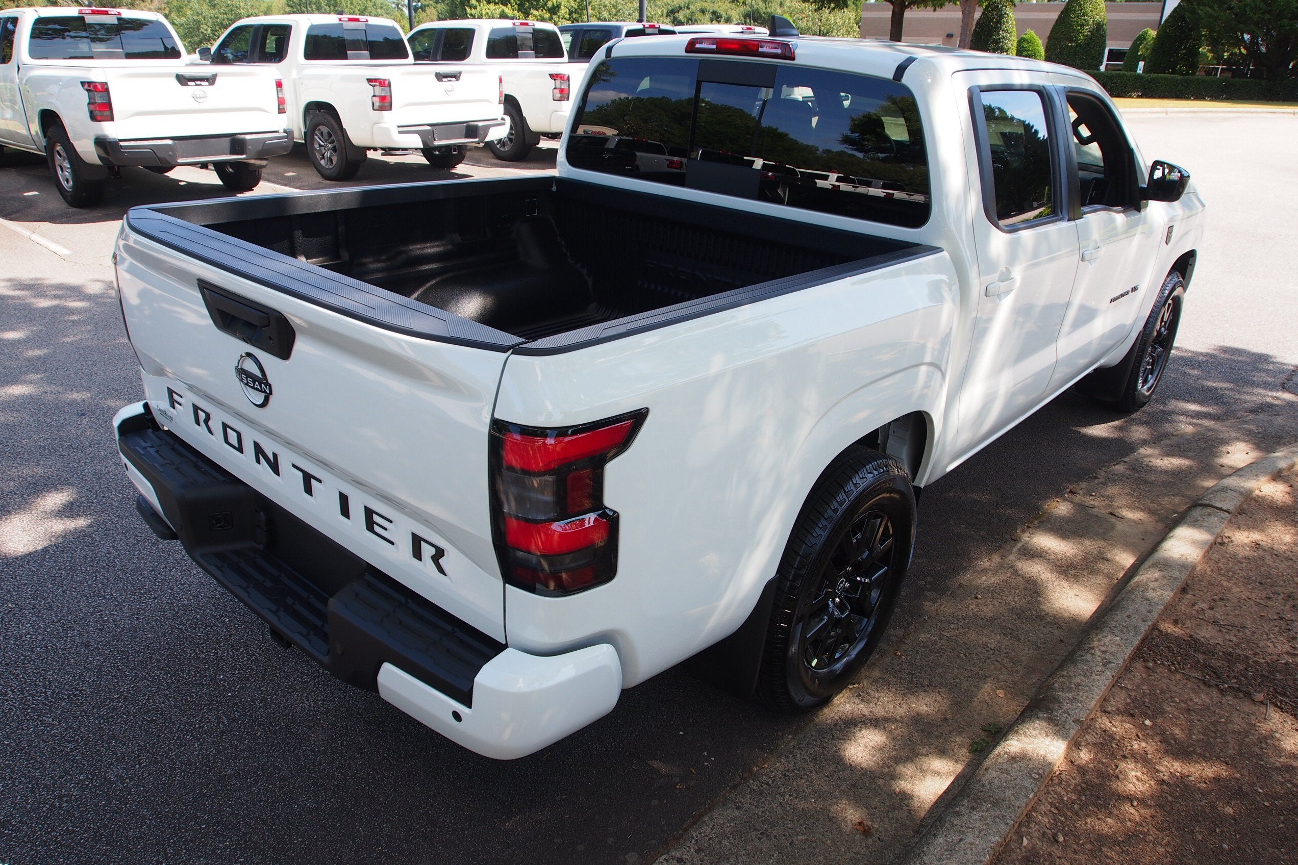 2027 Nissan Frontier SV