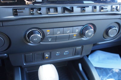 2026 Nissan Frontier SV