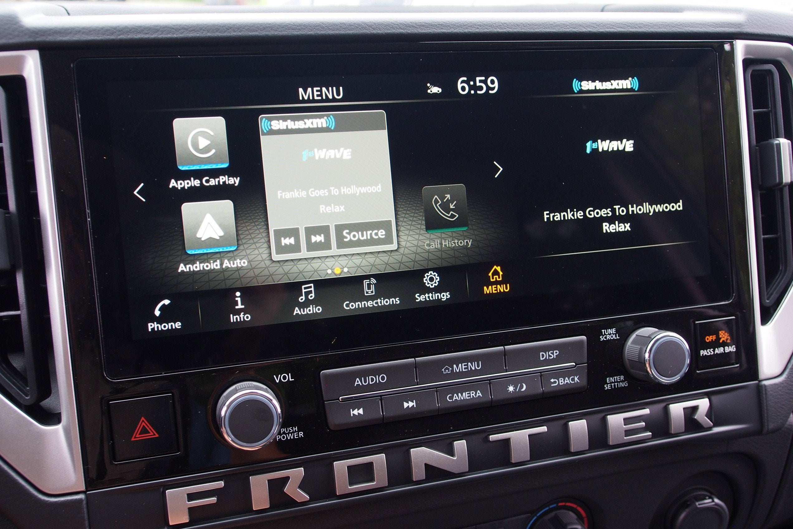 2026 Nissan Frontier SV