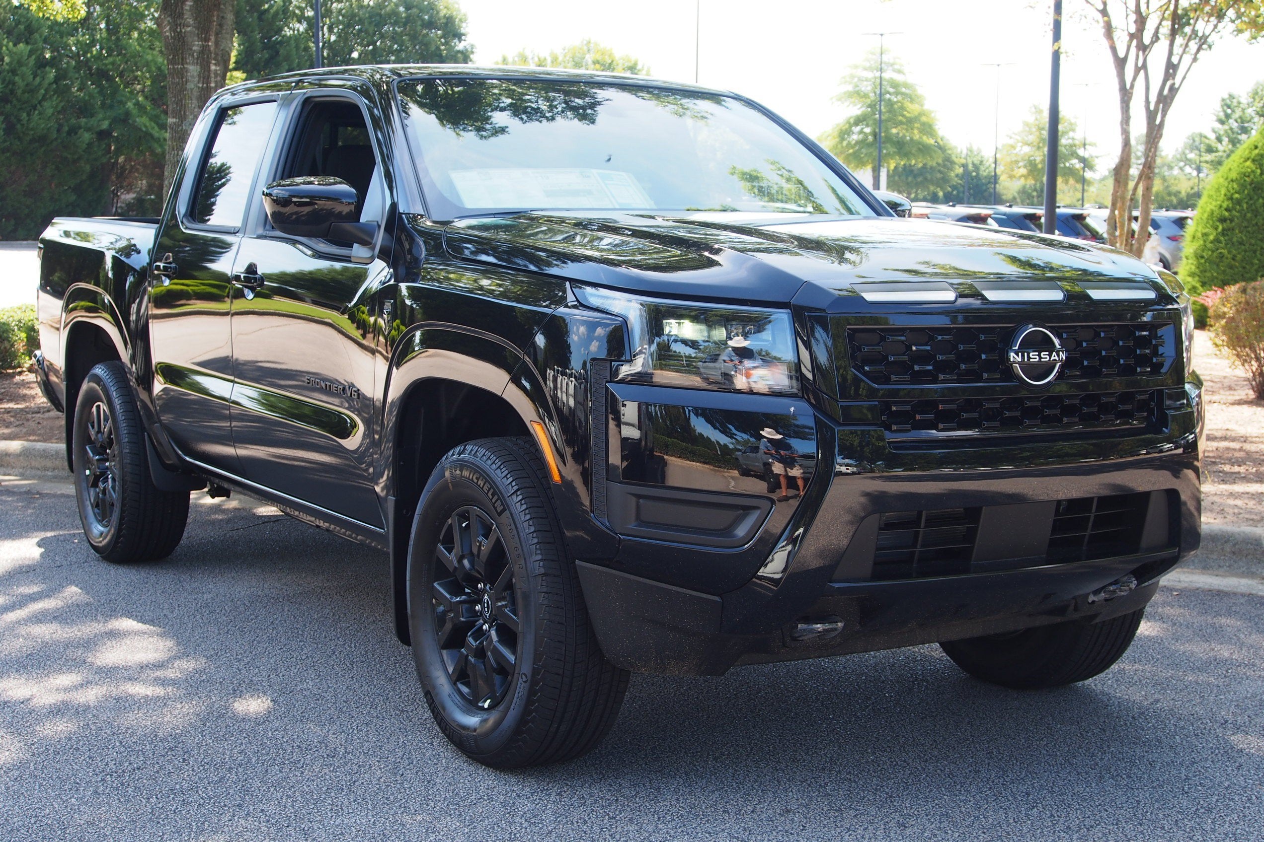 2027 Nissan Frontier SV