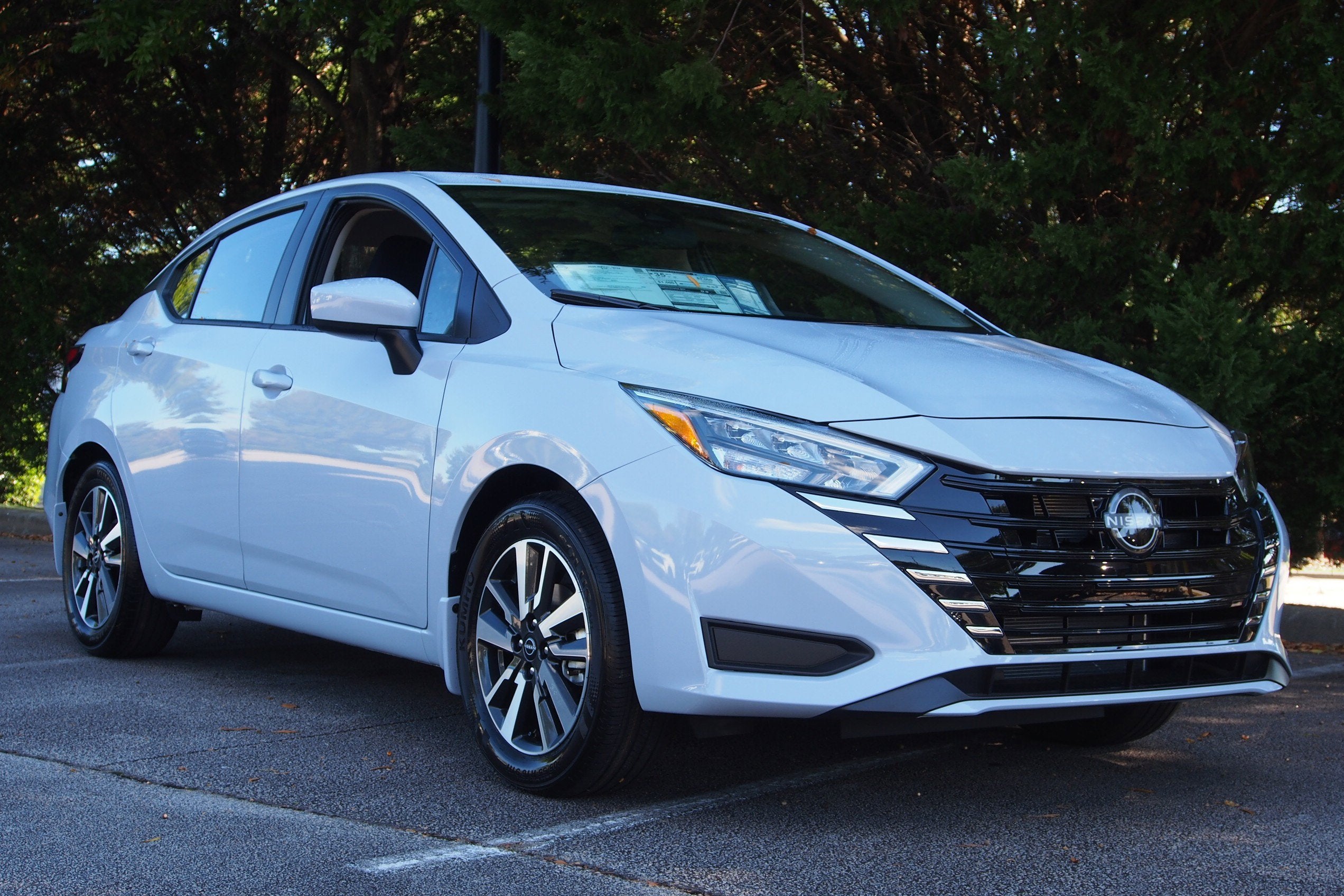 2025 Nissan Versa SV