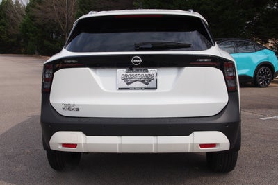2026 Nissan Kicks SV
