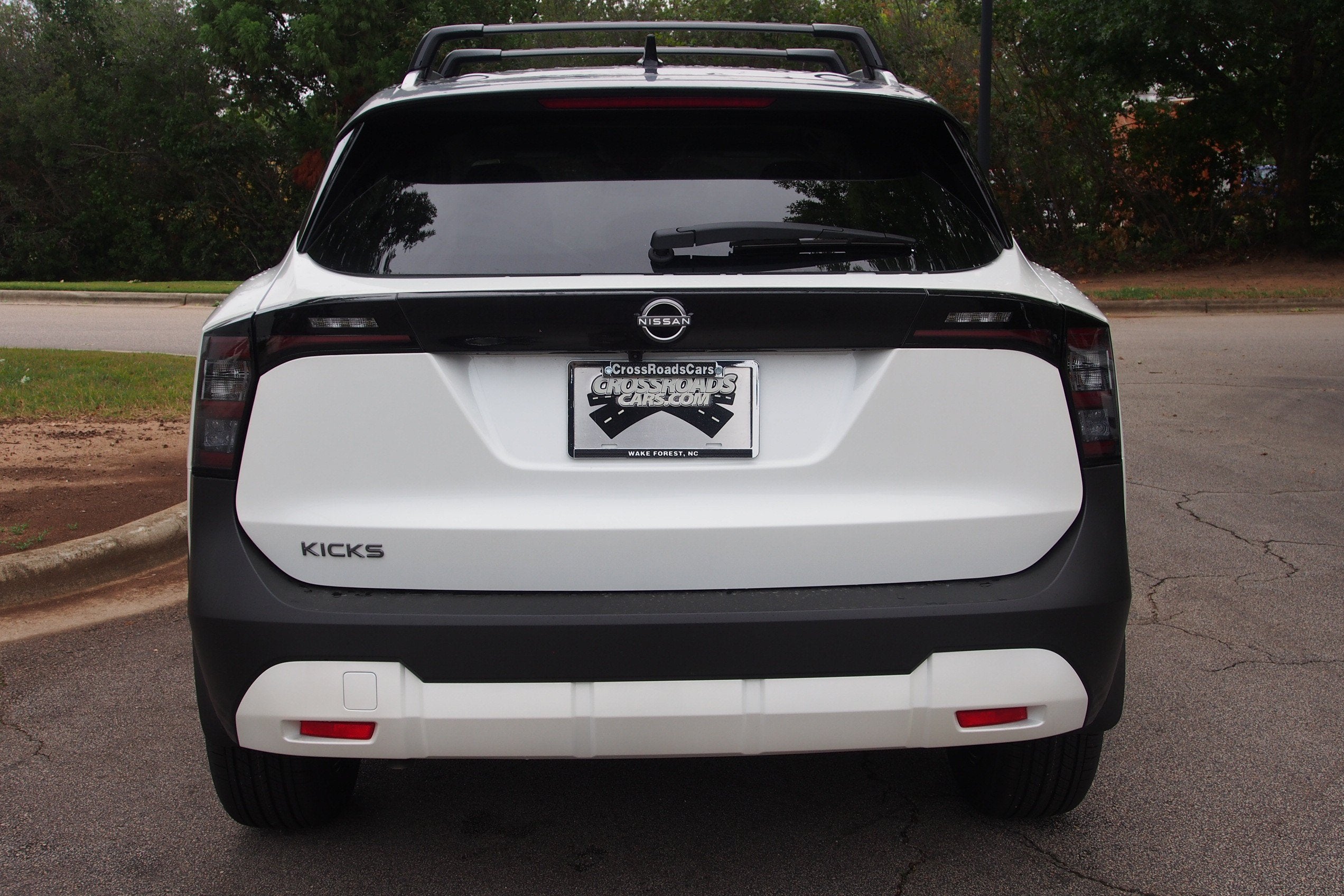 2027 Nissan Kicks SV