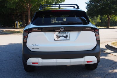 2027 Nissan Kicks SV