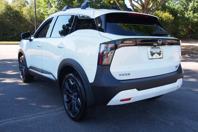 2026 Nissan Kicks SR