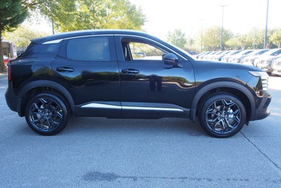 2027 Nissan Kicks SR