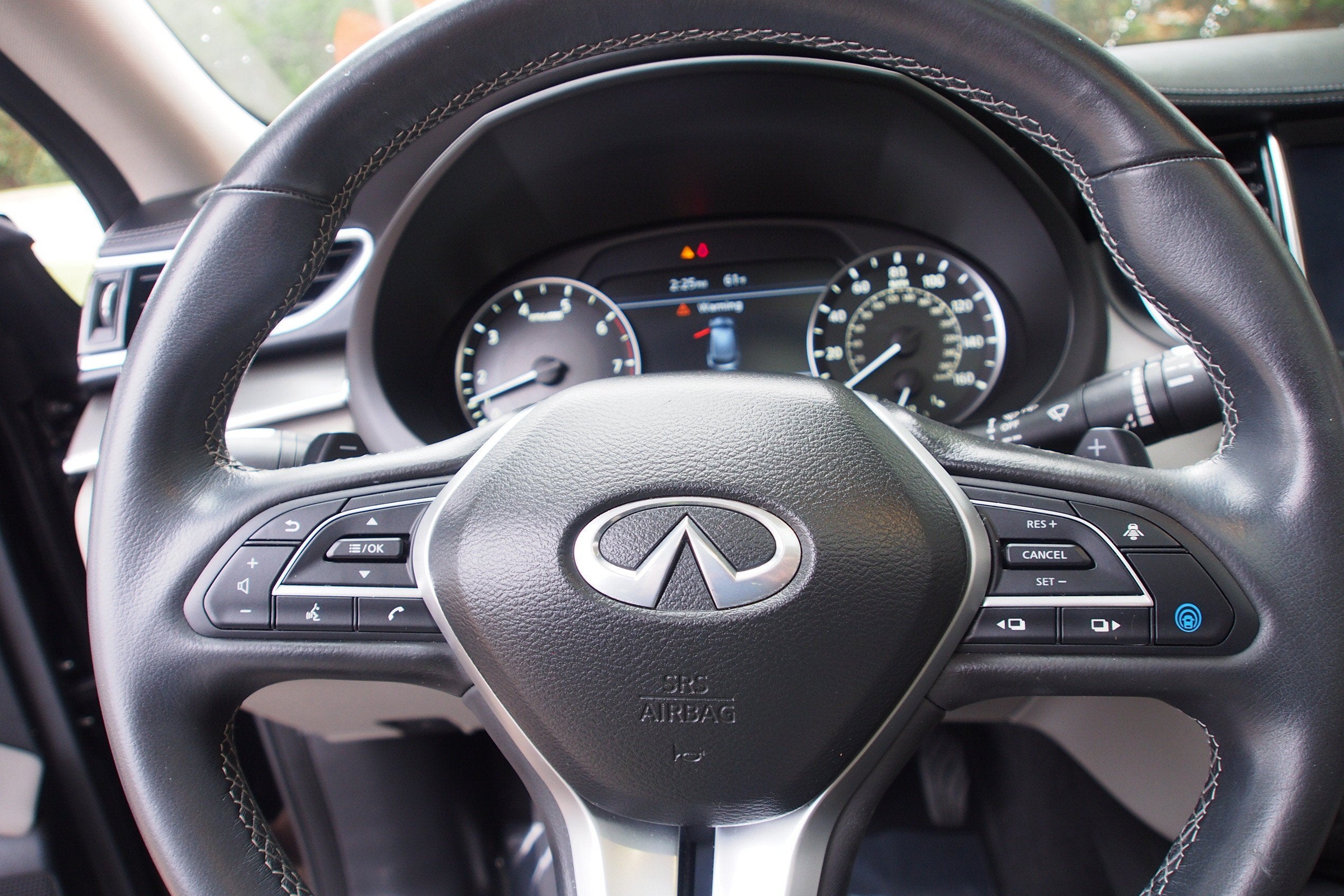 2023 INFINITI QX50 LUXE