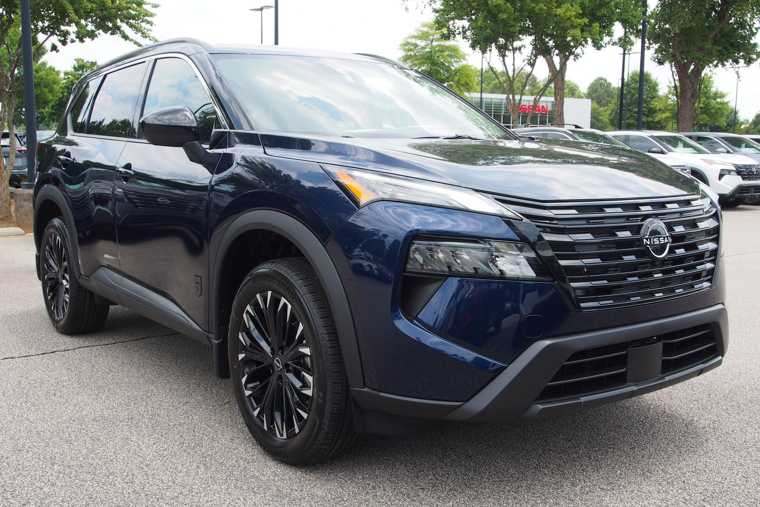 2026 Nissan Rogue Dark Armor