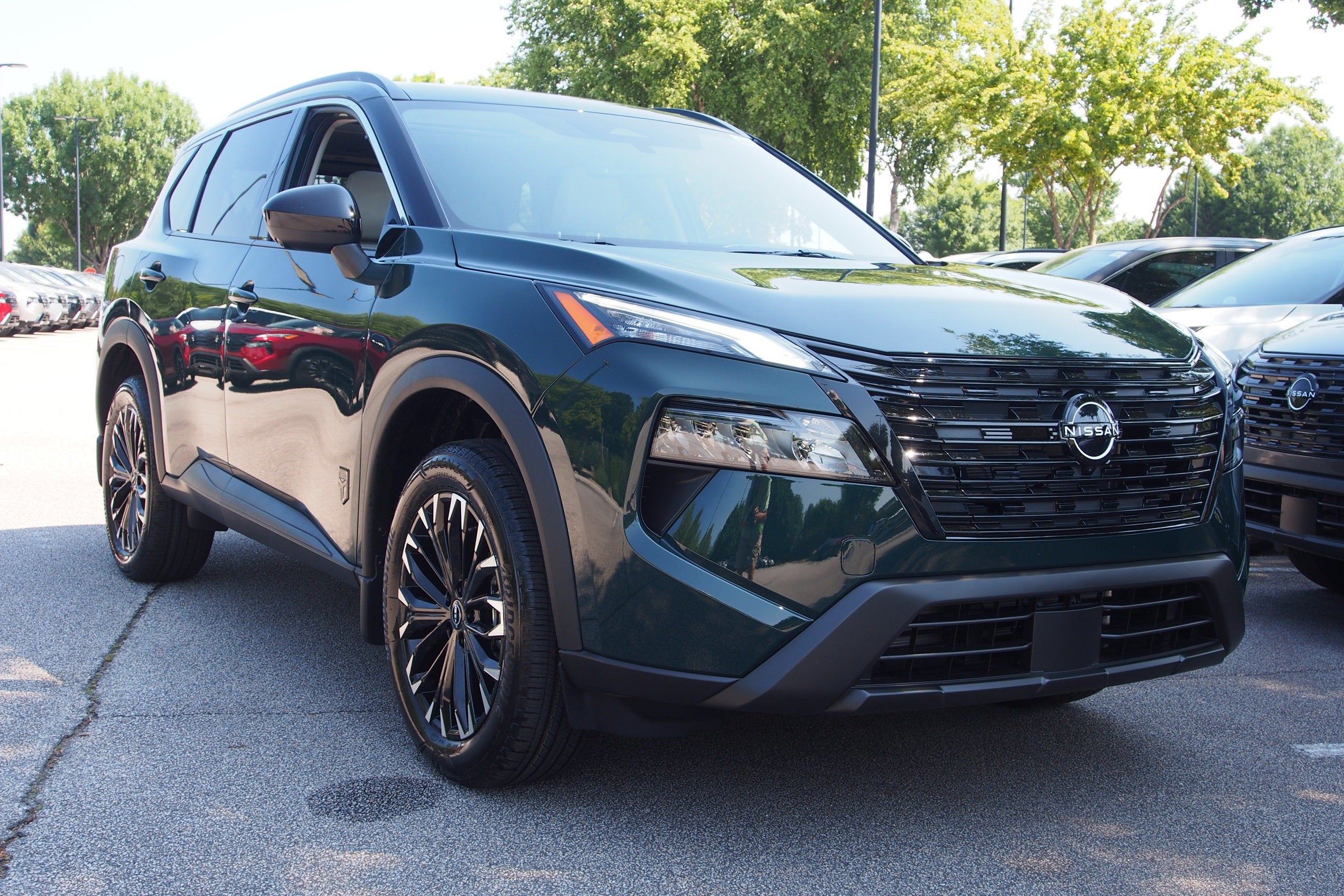 2026 Nissan Rogue Dark Armor