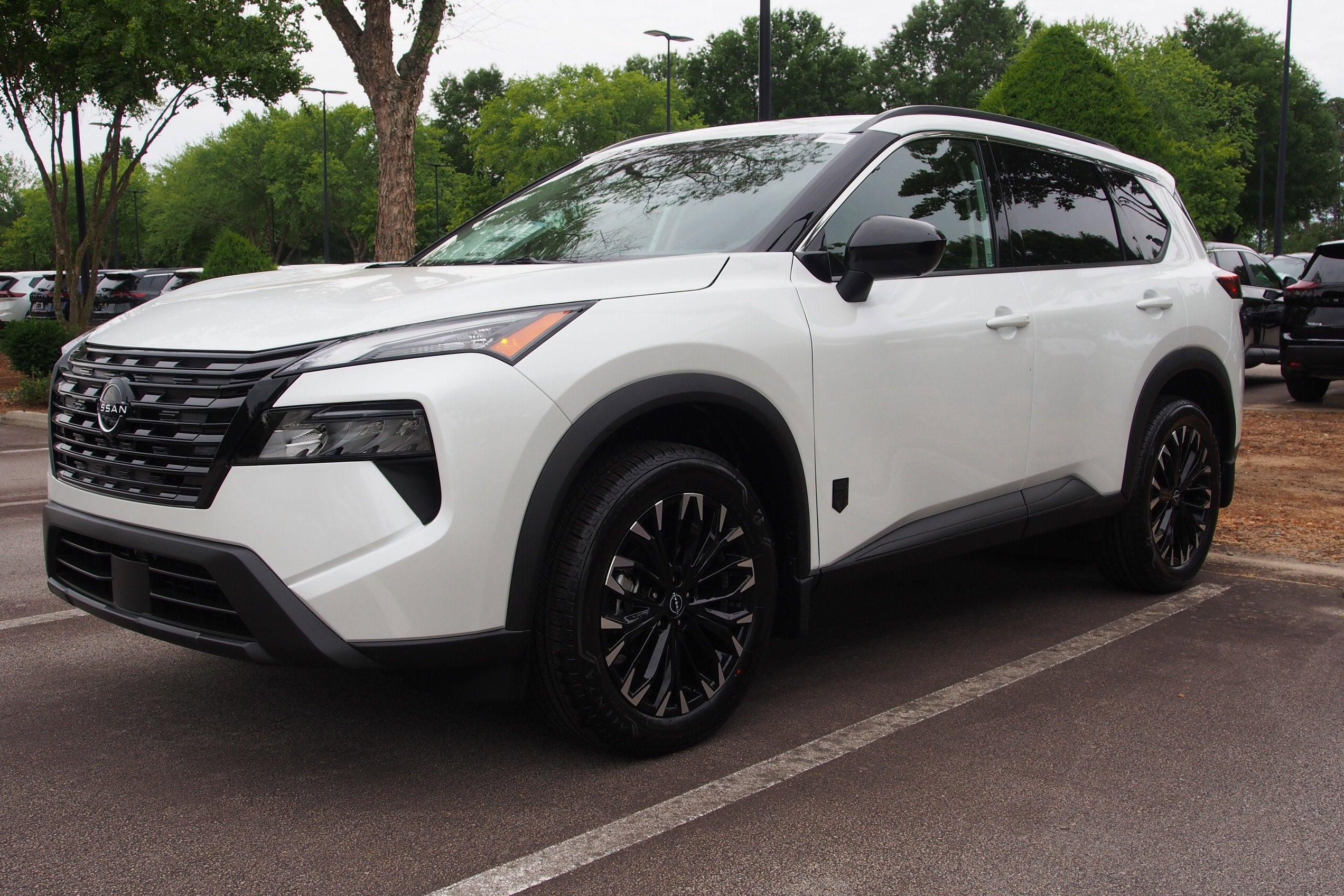 2026 Nissan Rogue Dark Armor