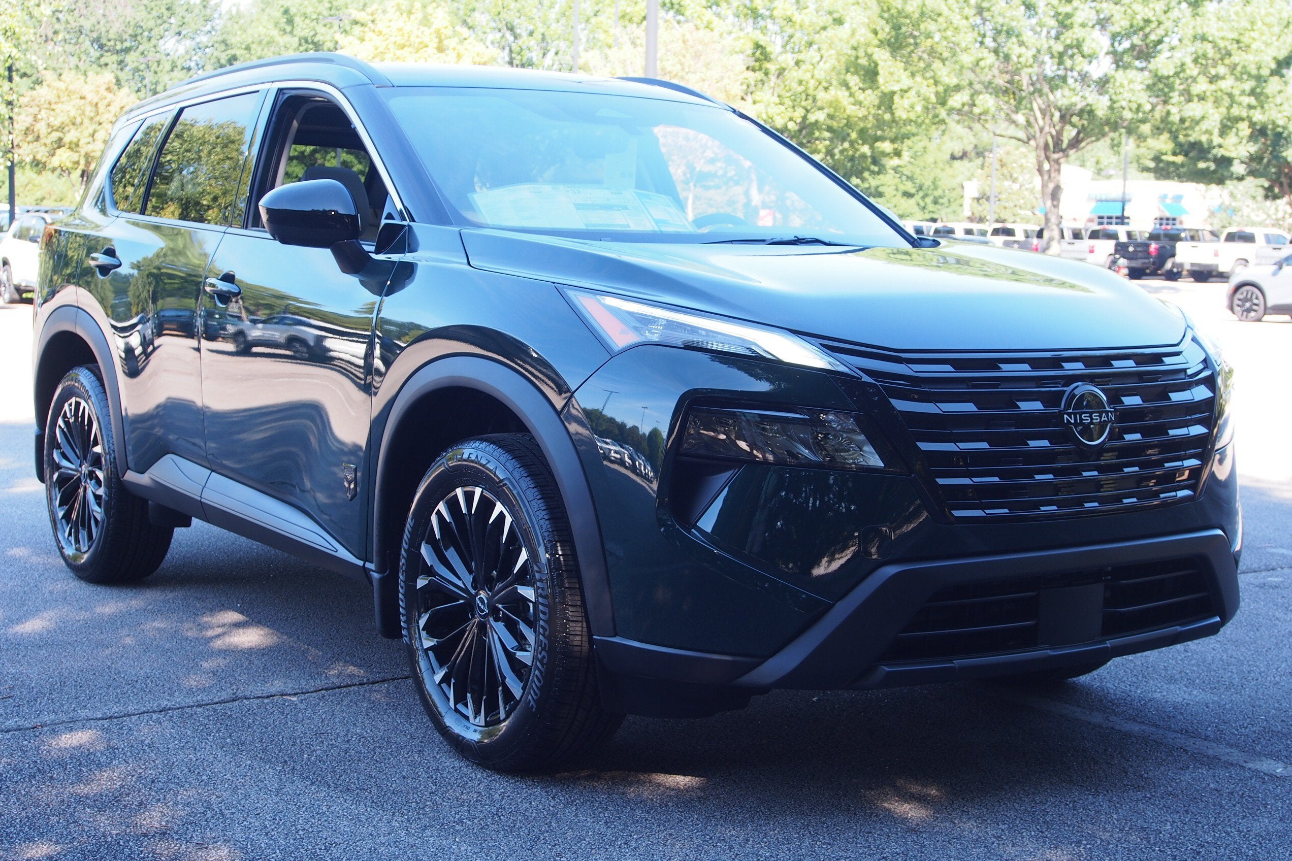 2026 Nissan Rogue Dark Armor