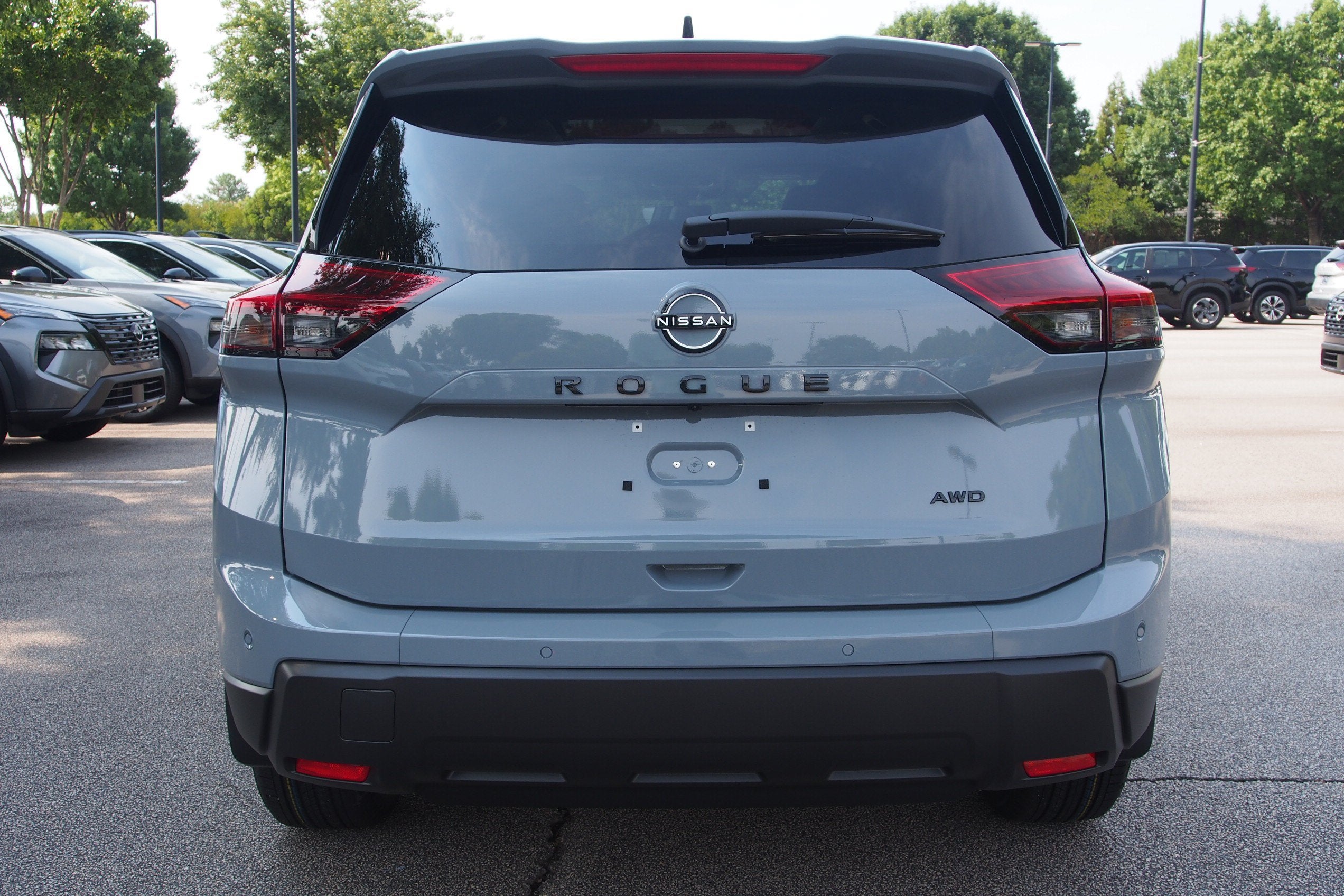 2026 Nissan Rogue Dark Armor