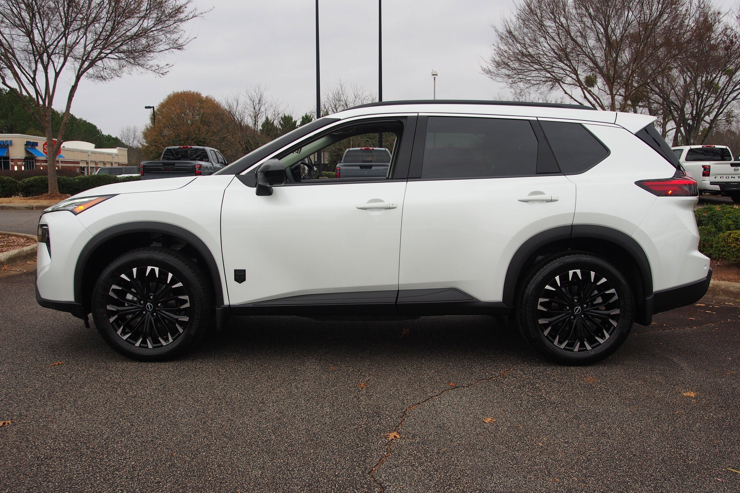 2026 Nissan Rogue Dark Armor