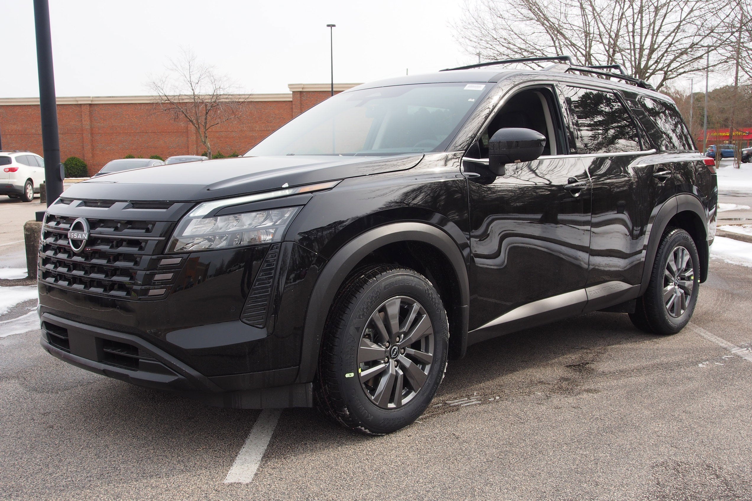 2026 Nissan Pathfinder SV