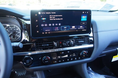 2026 Nissan Pathfinder SV