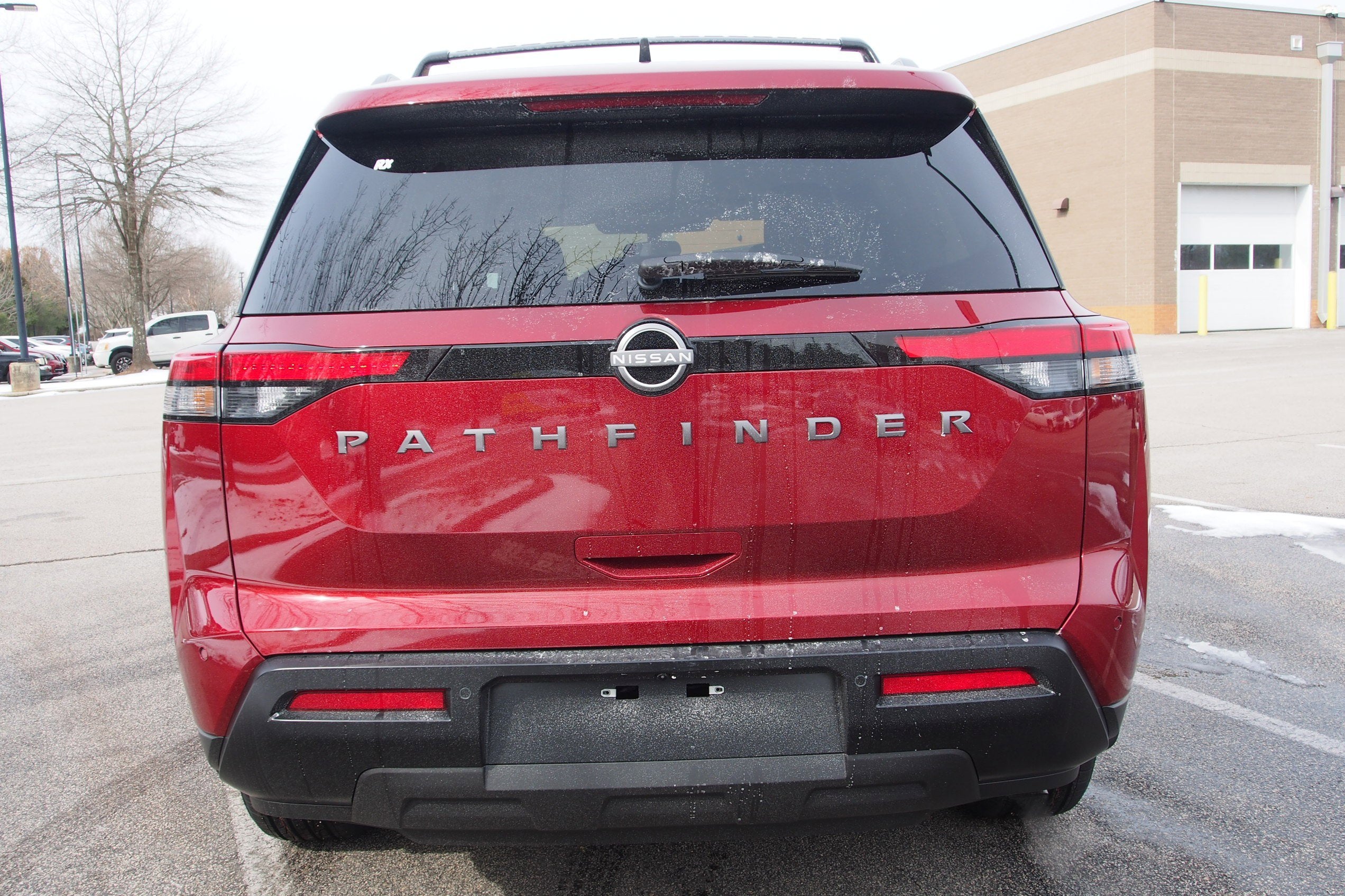 2026 Nissan Pathfinder SV