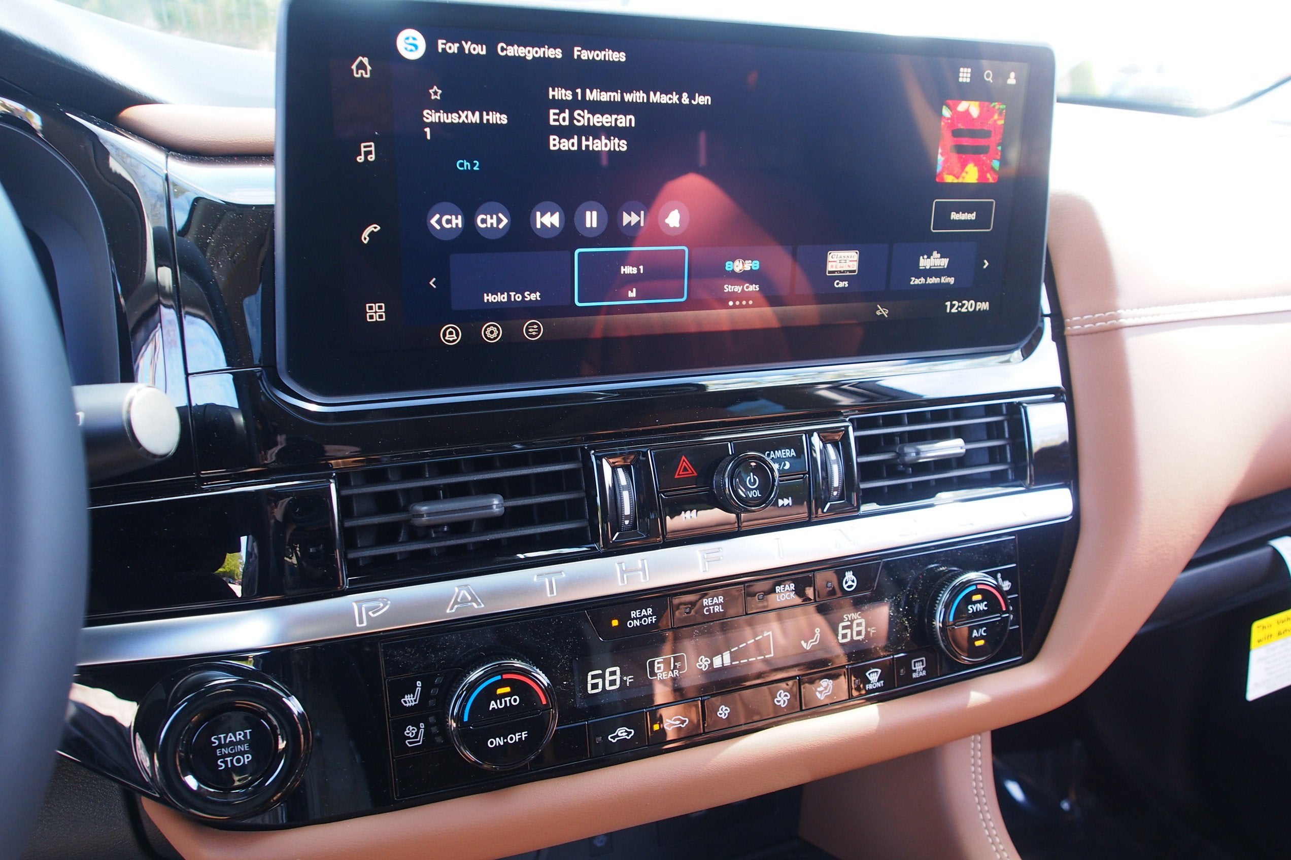 2026 Nissan Pathfinder Platinum