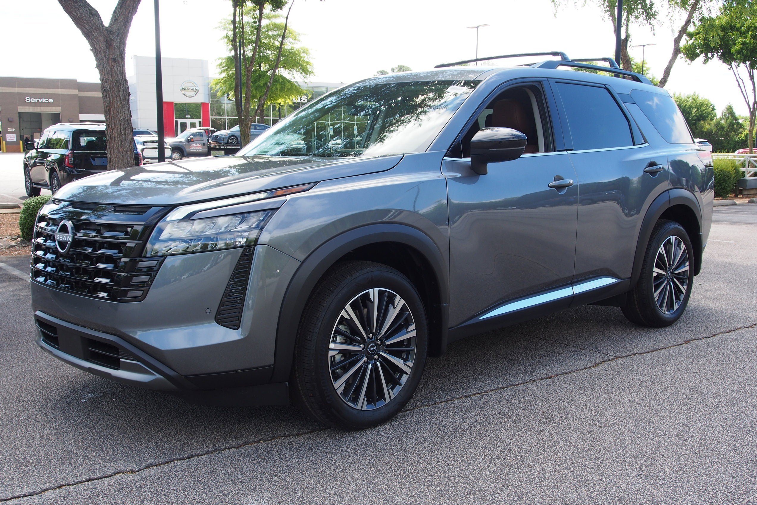 2026 Nissan Pathfinder Platinum